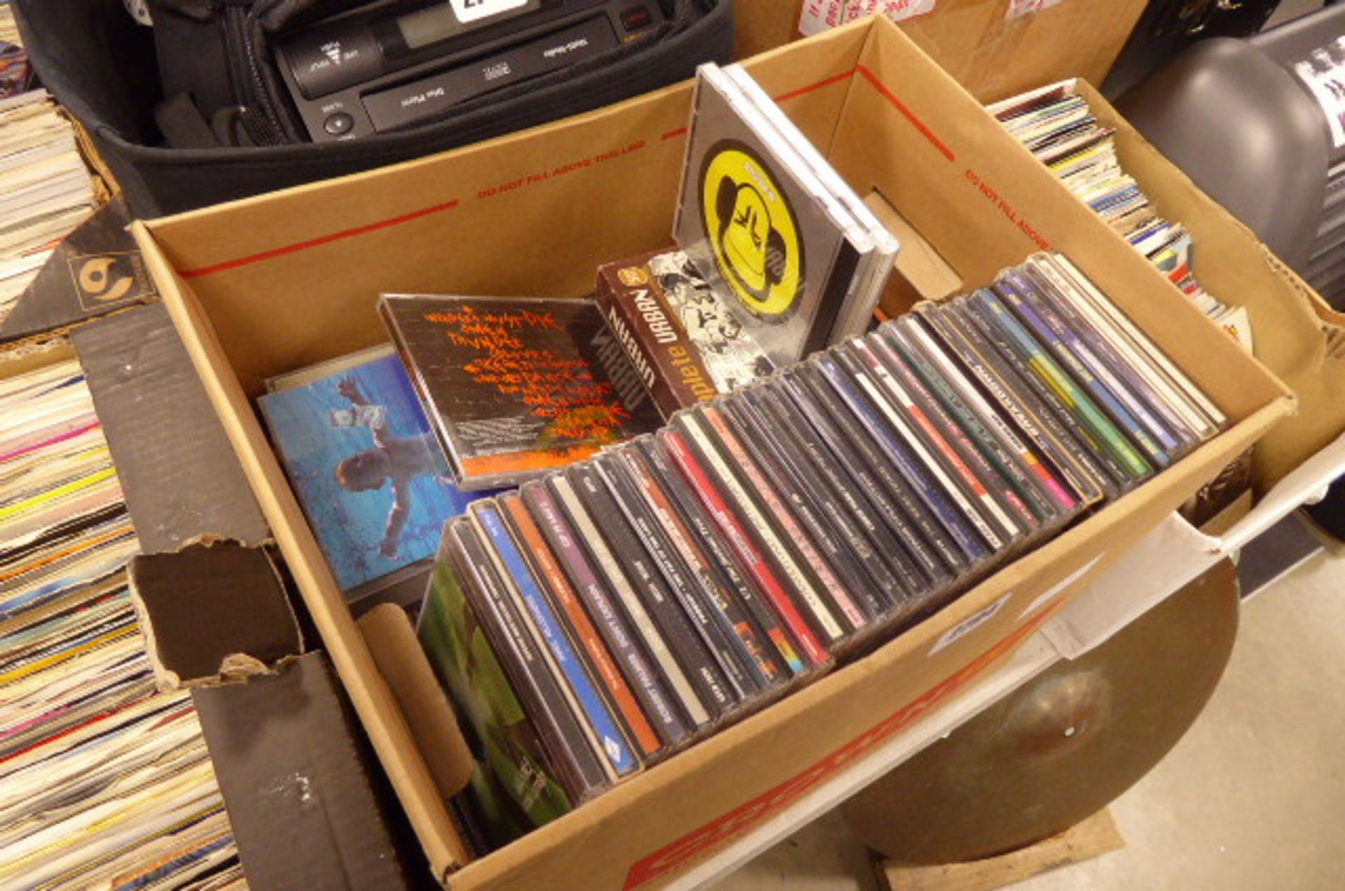 Box containing large quantity of CD's inc. Nirvana, Pearl Jam, Greenday, Kasabian etc