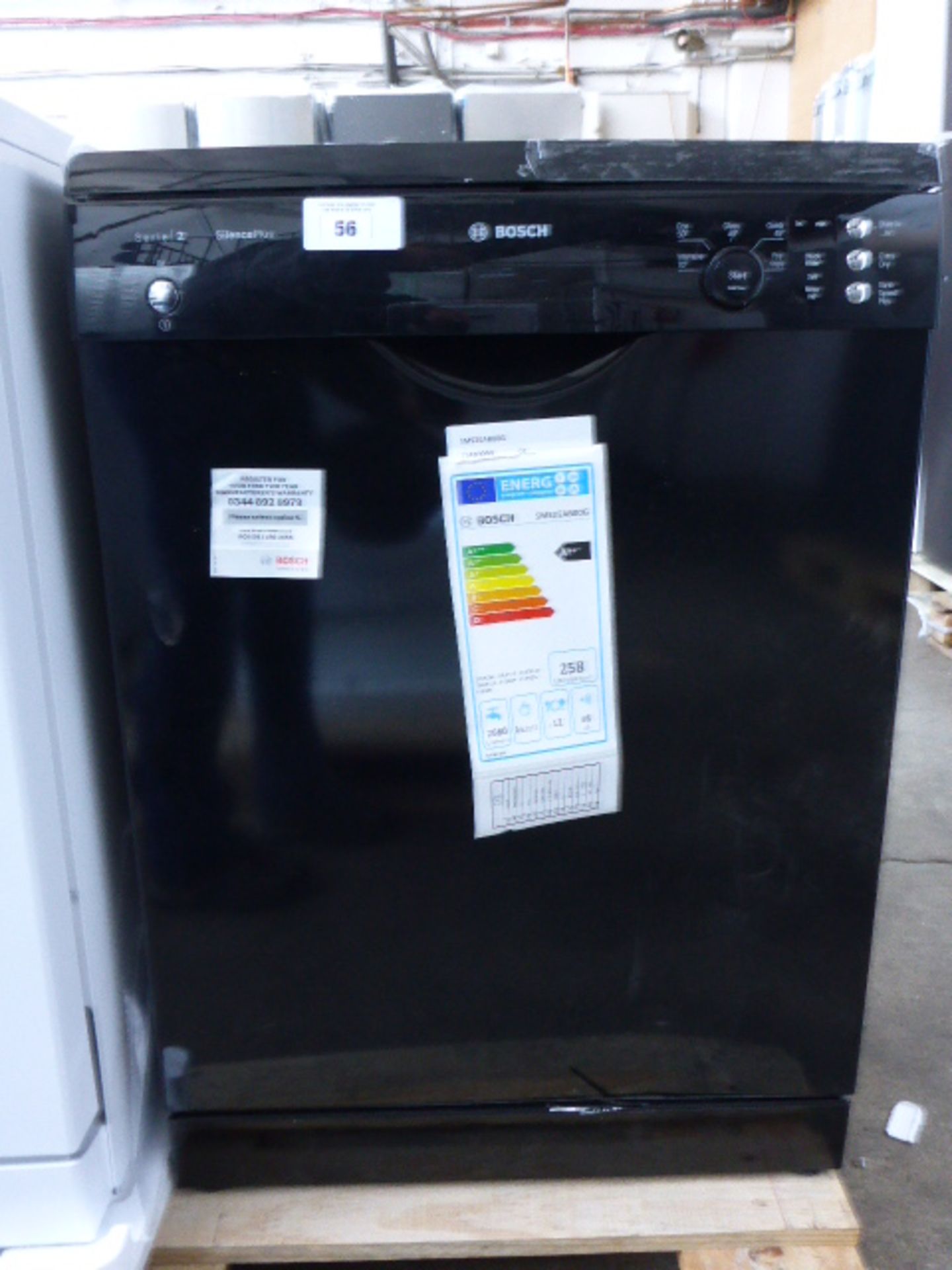 SMS25AB00GB Bosch Free-standing dishwasher 60 cm black