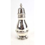 An early 20th century silver sugar sifter, makers mark indistinct, London 1912, h. 15.5 cm, 3.