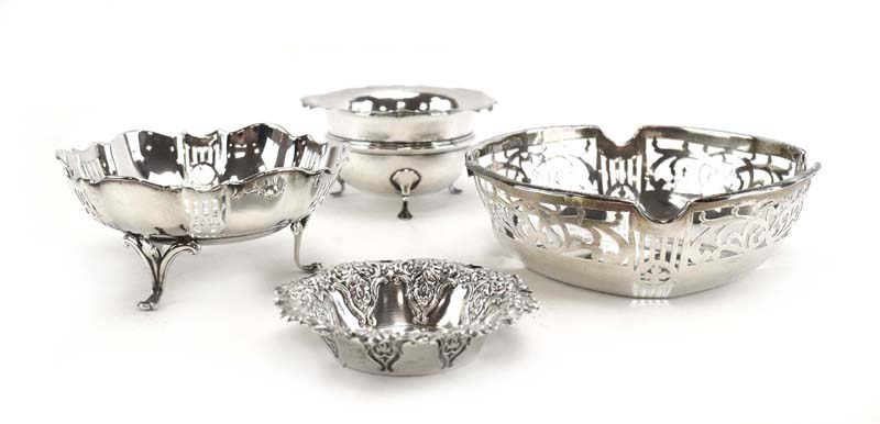 An early 20th century pierced silver bon bon dish, Birmingham 1927, w.