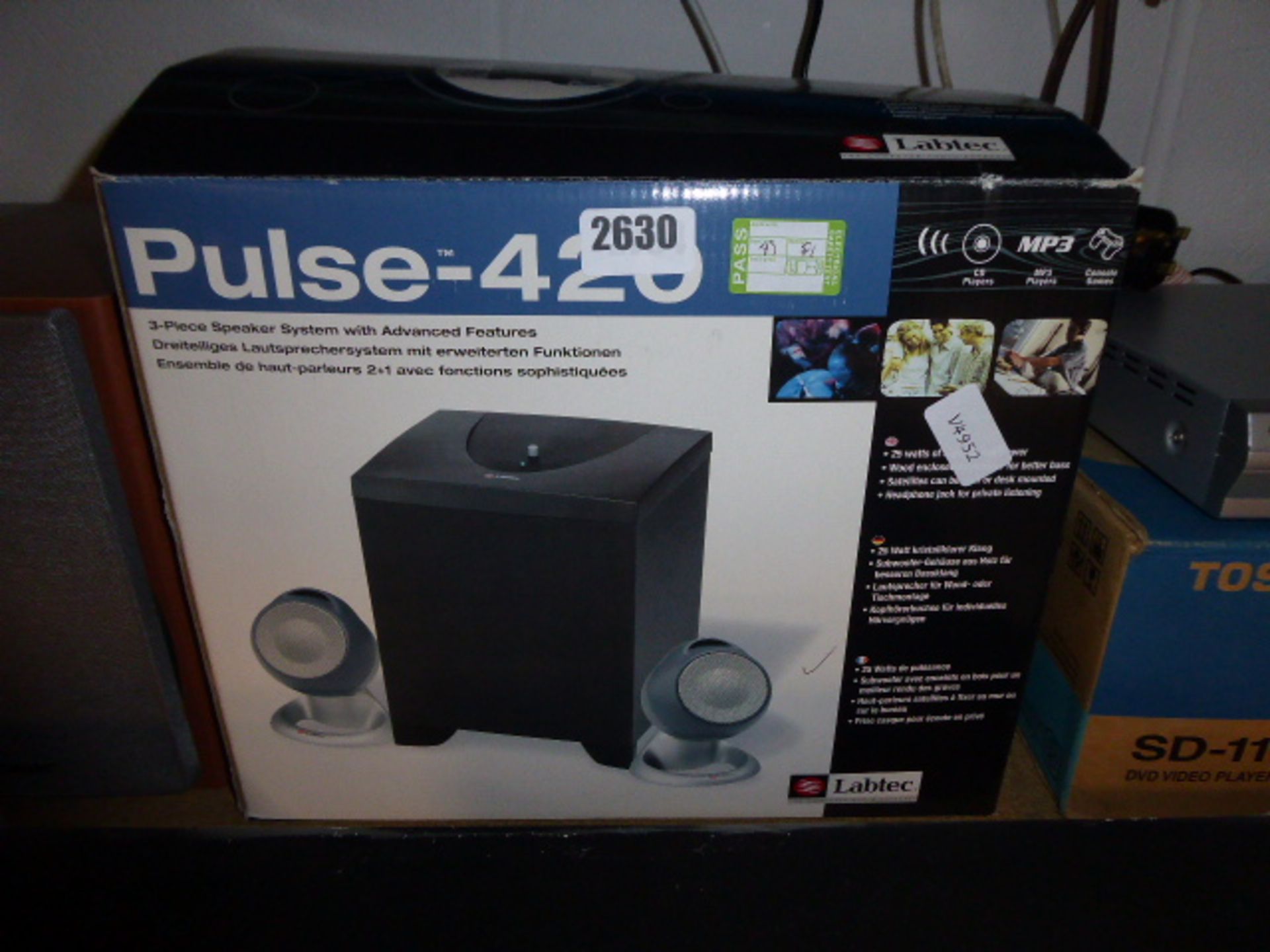 2704 Lab tech pulse 420 speaker set in box