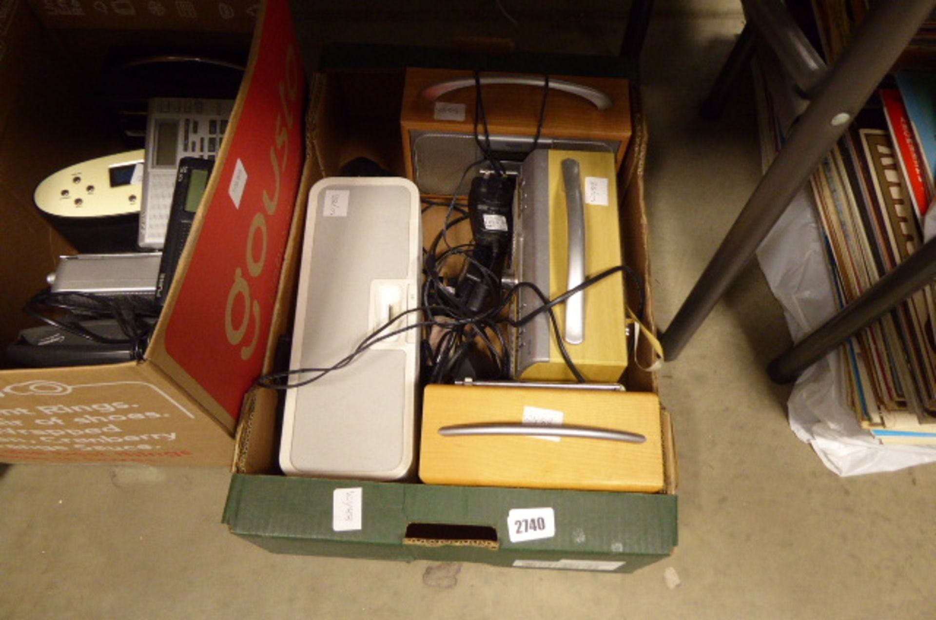 2669. Tray containing various DAB and FM radios by Bush, Tempo and others