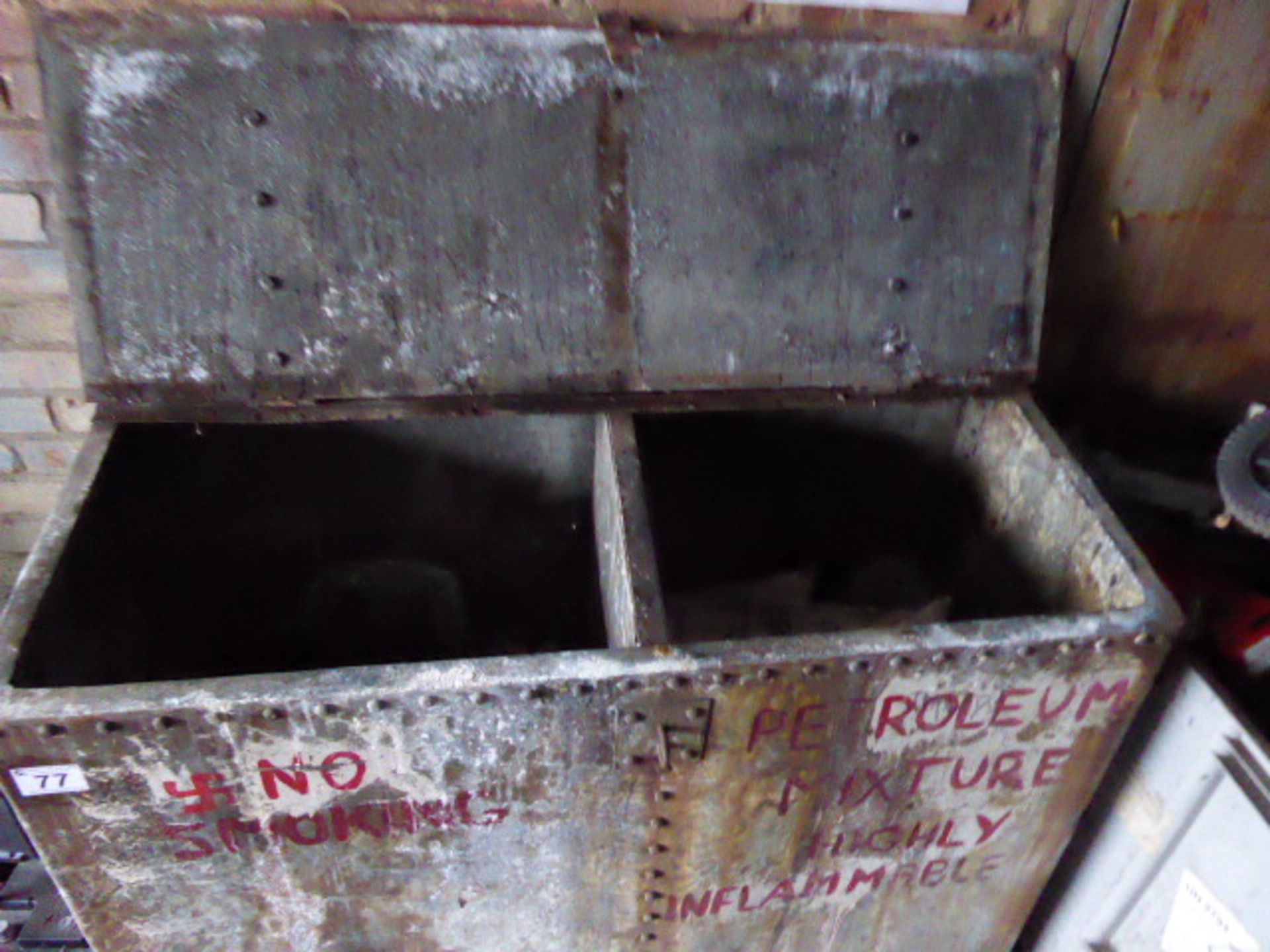 Large galvanized metal salt bin with contents - Image 2 of 2