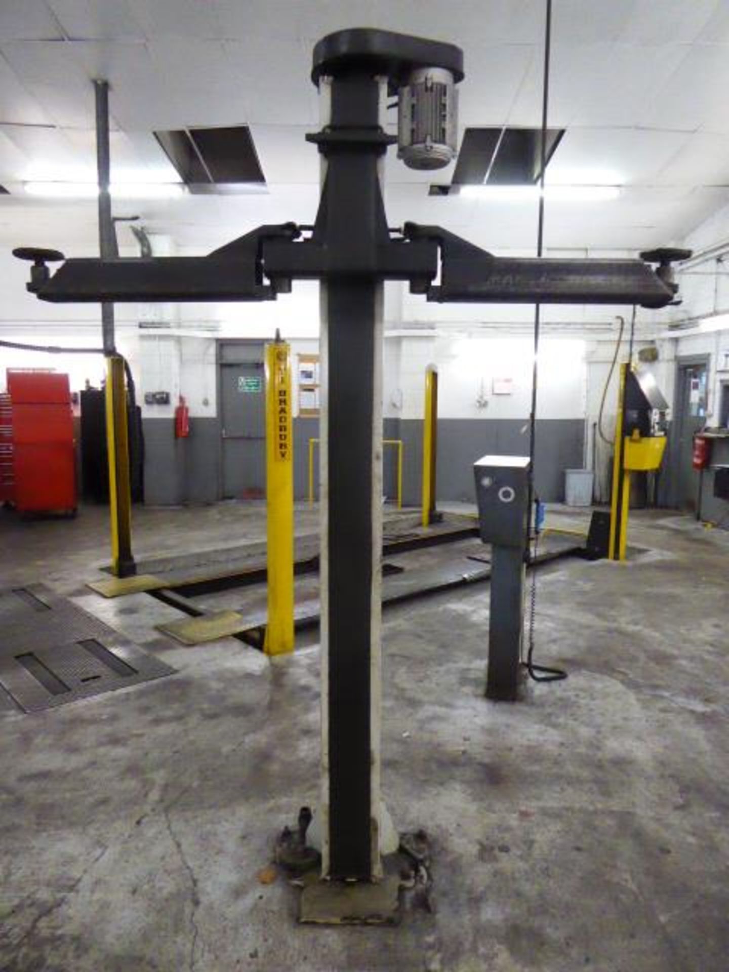 Consul H327, 4 tonne, 2 post car lift, year 2008 (3 phase) - Image 11 of 11