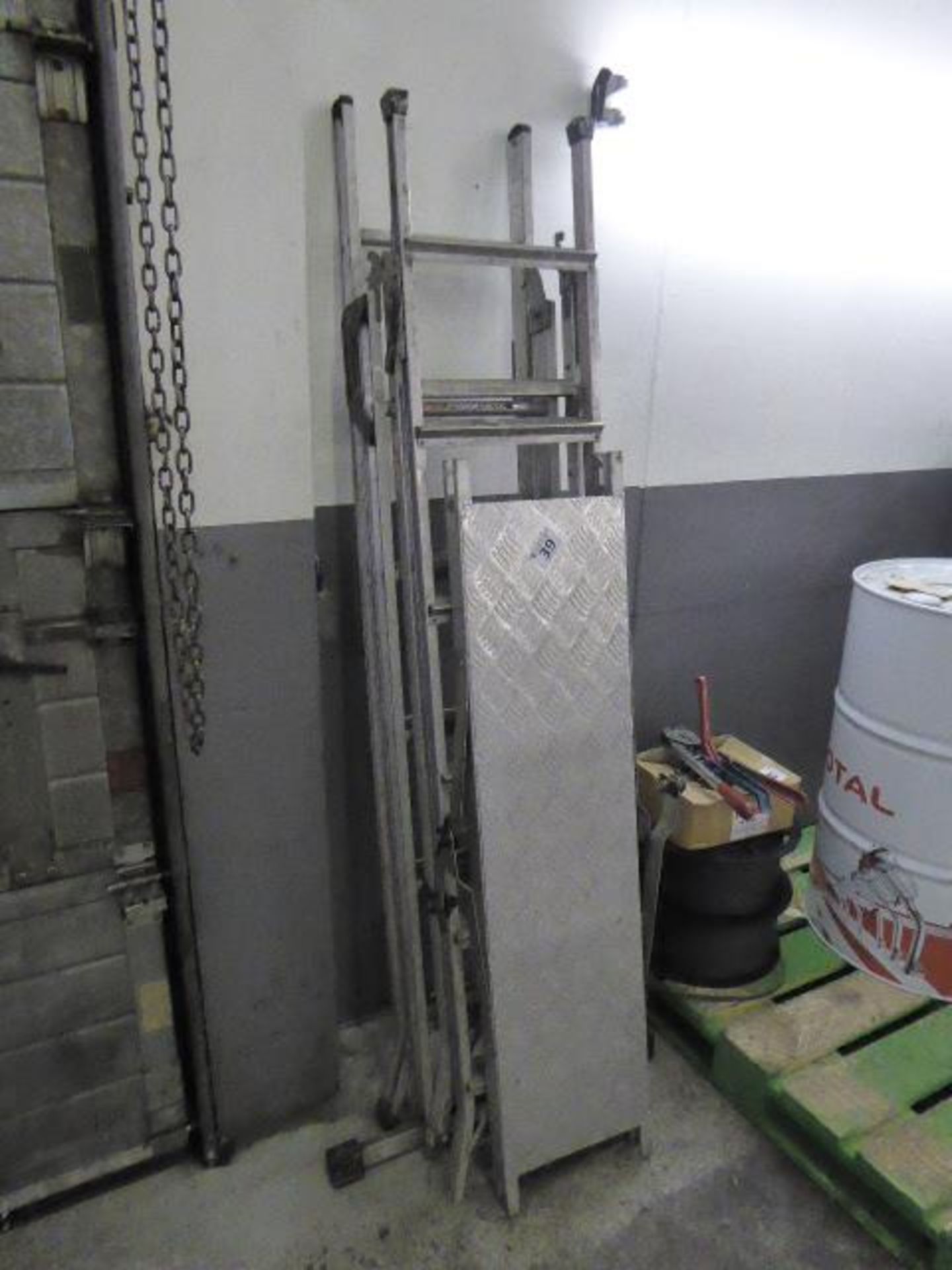 2 aluminium folding ladders, one with platform - Image 2 of 2