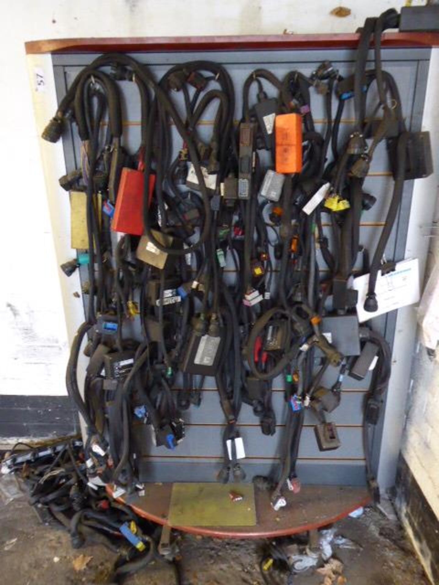 Large mobile rack containing Citroen vehicle diagnostic connectors - Image 2 of 2