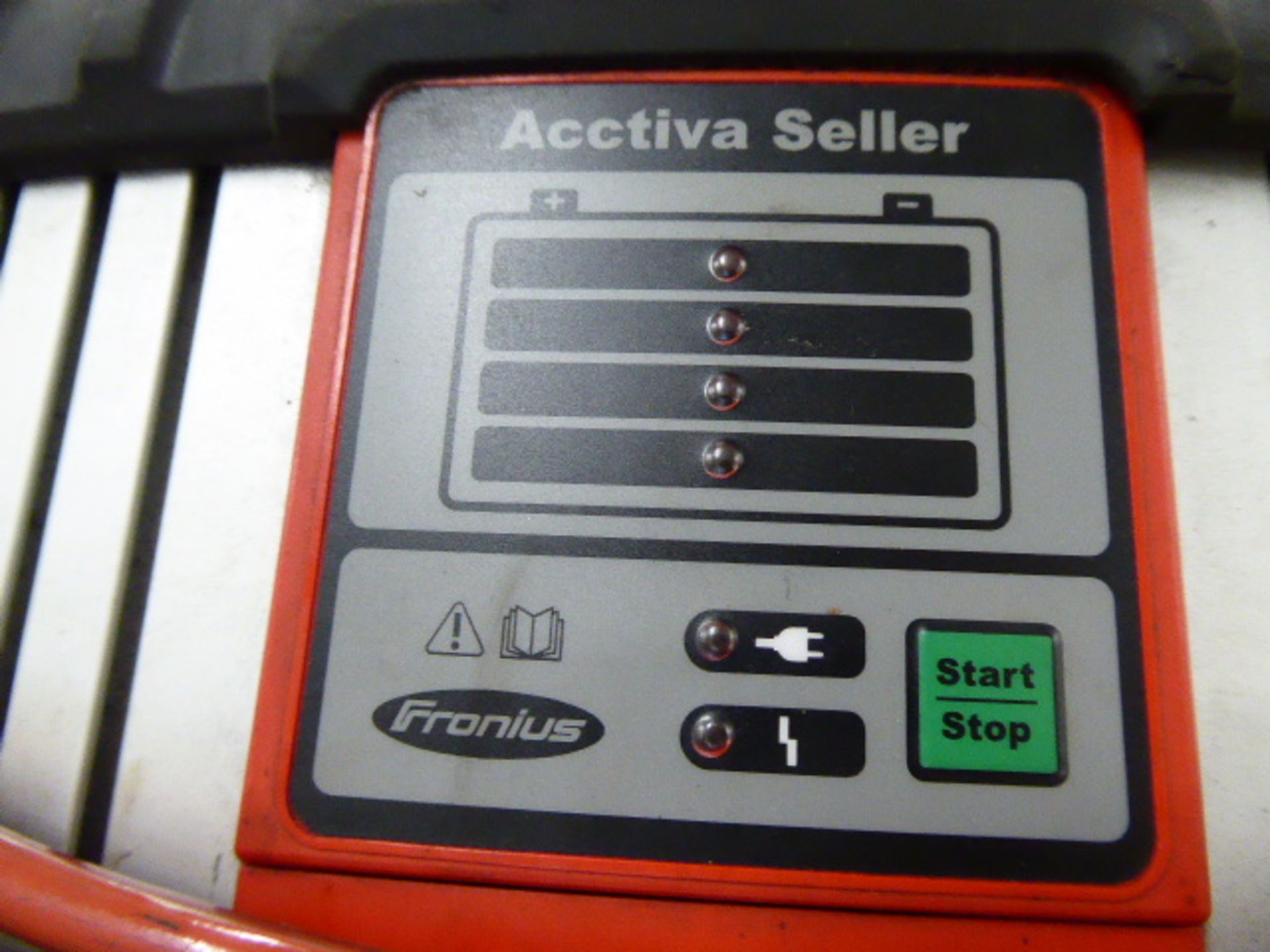 Fronius Acctiva Seller battery charger with Actia PSA Mesure evolution battery related unit - Image 2 of 3