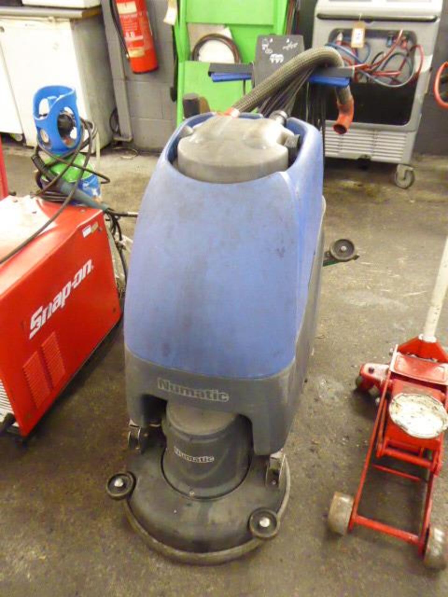 Numatic commercial floor cleaner with no electric motor - Image 2 of 3