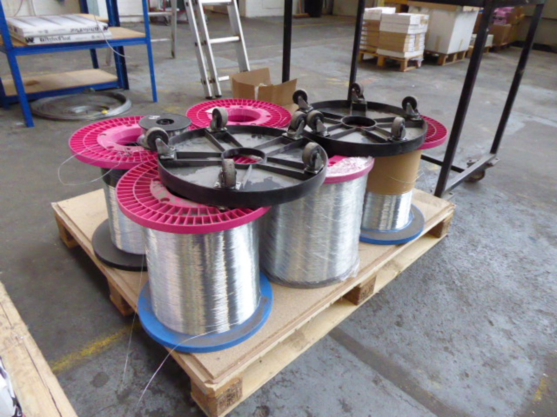 2 full reels and various part reels of Lotters stitching wire