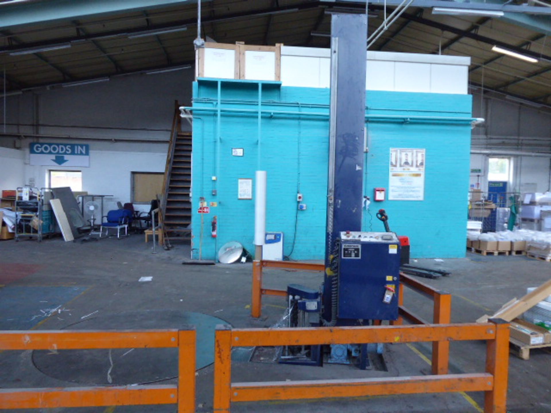 Europack pallet wrapping machine, three phase electric together with 4 sections of safety fencing - Image 2 of 8