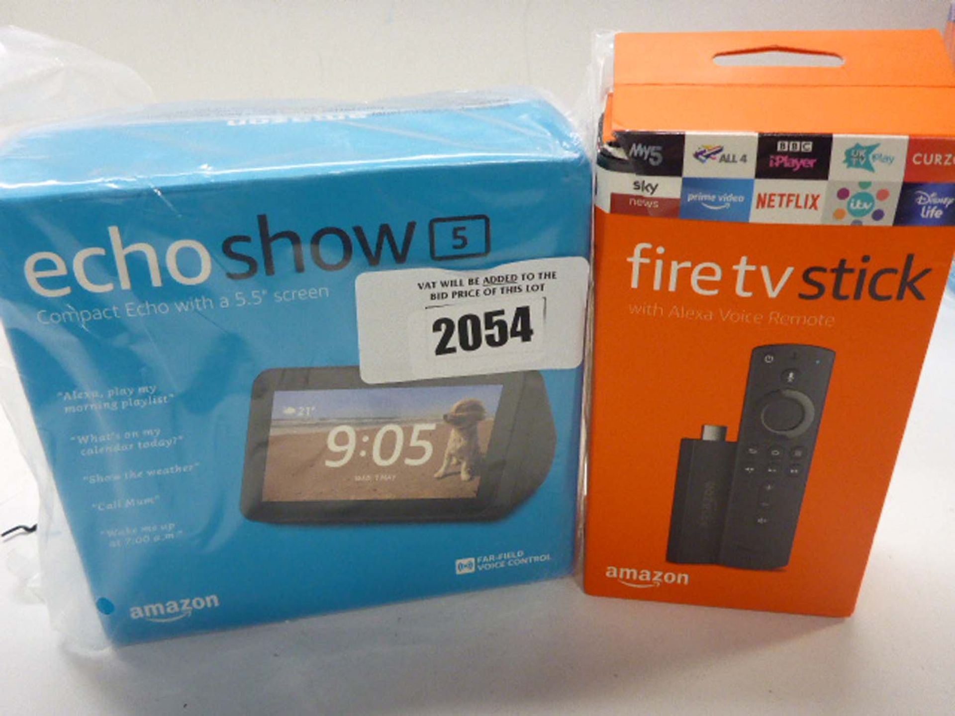 Amazon Echo Show 5 ith Fire tv stick.
