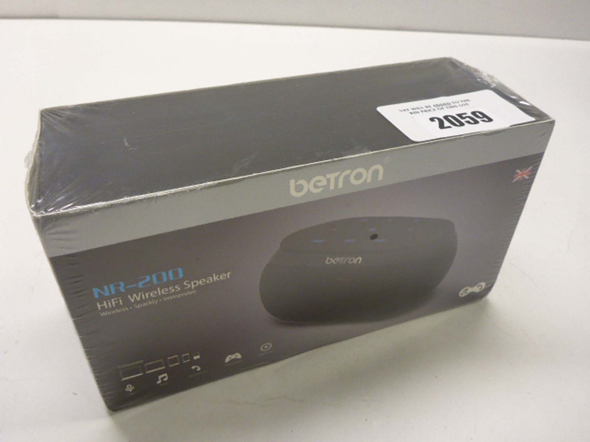 Betron NR-200 wireless speaker boxed.