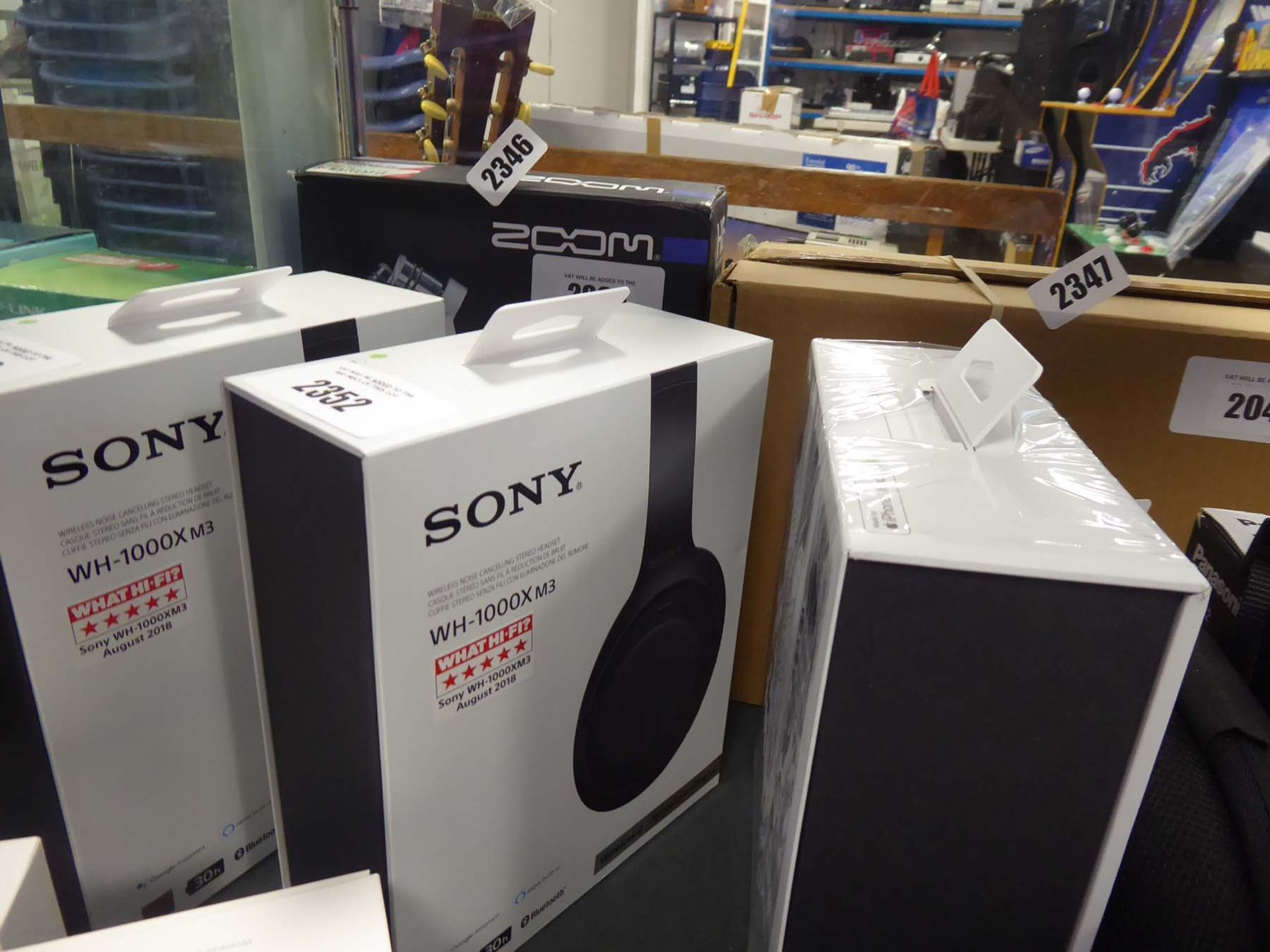 Sony Wh-1000XM3 wireless noise cancelling headphones in box