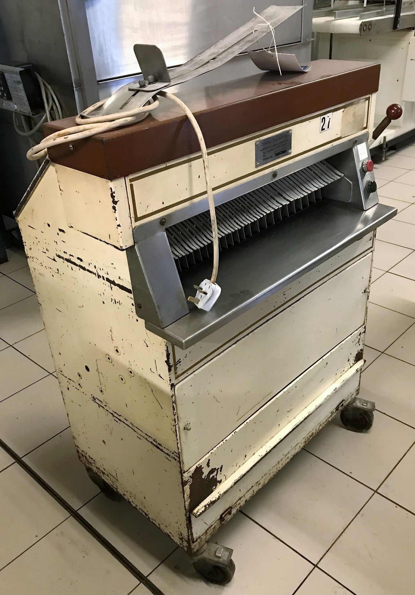 A Dowson Engineering Mobile Bread Slicing Machine No.SS30016-95 (1ph), 600mm w. - Image 2 of 2