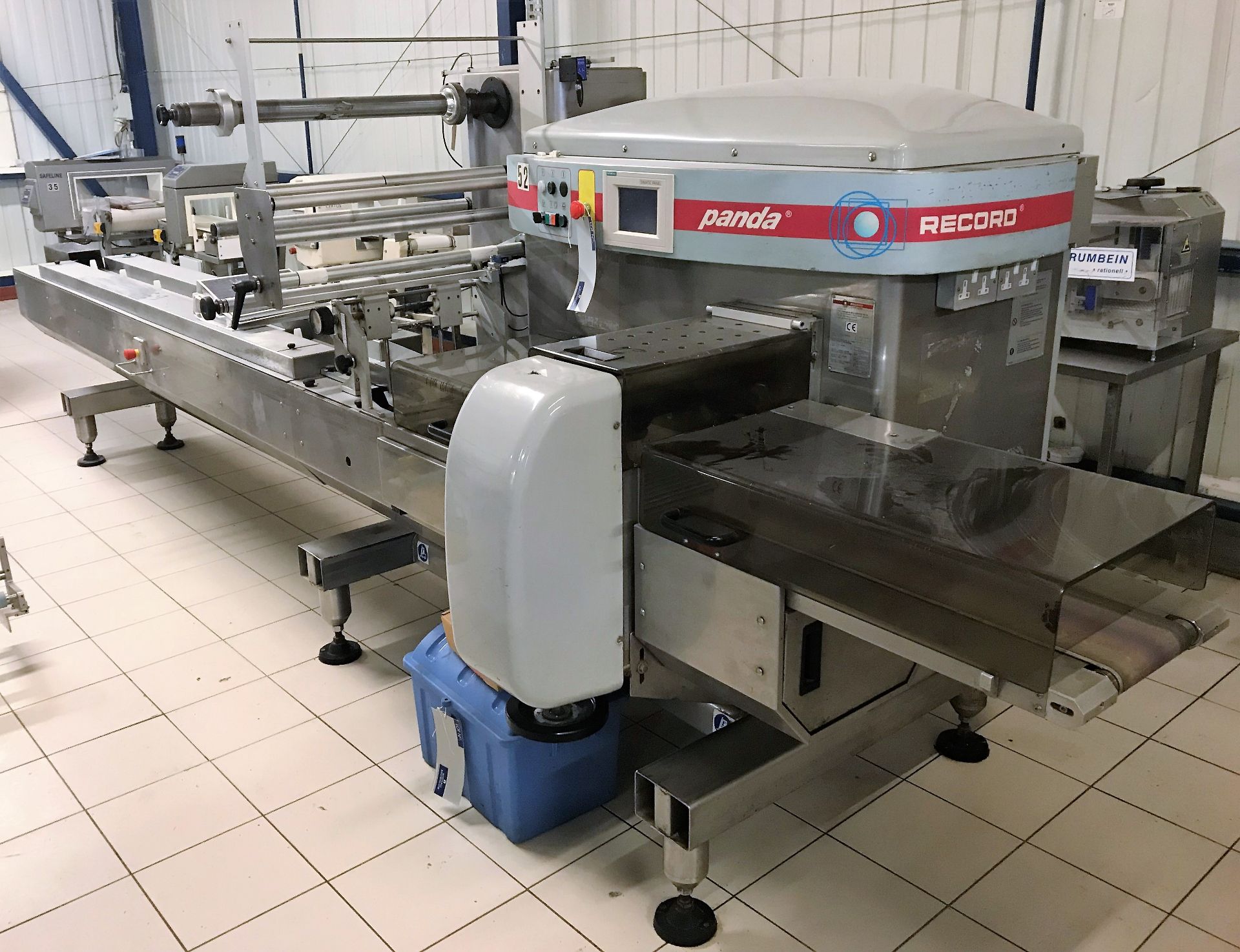 A Record Panda E MD SP Flow Wrapping Machine No.15-05-211 (2005), 3ph-plug in; Siemens Simatic