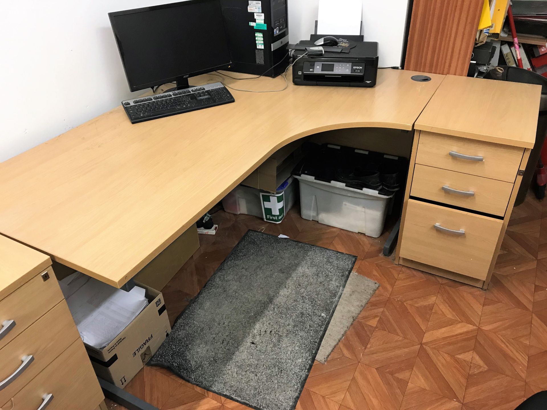 A Light Oak Veneer Workstation, 1800 x 800/1200mm with 3 drawer Filing Pedestal.