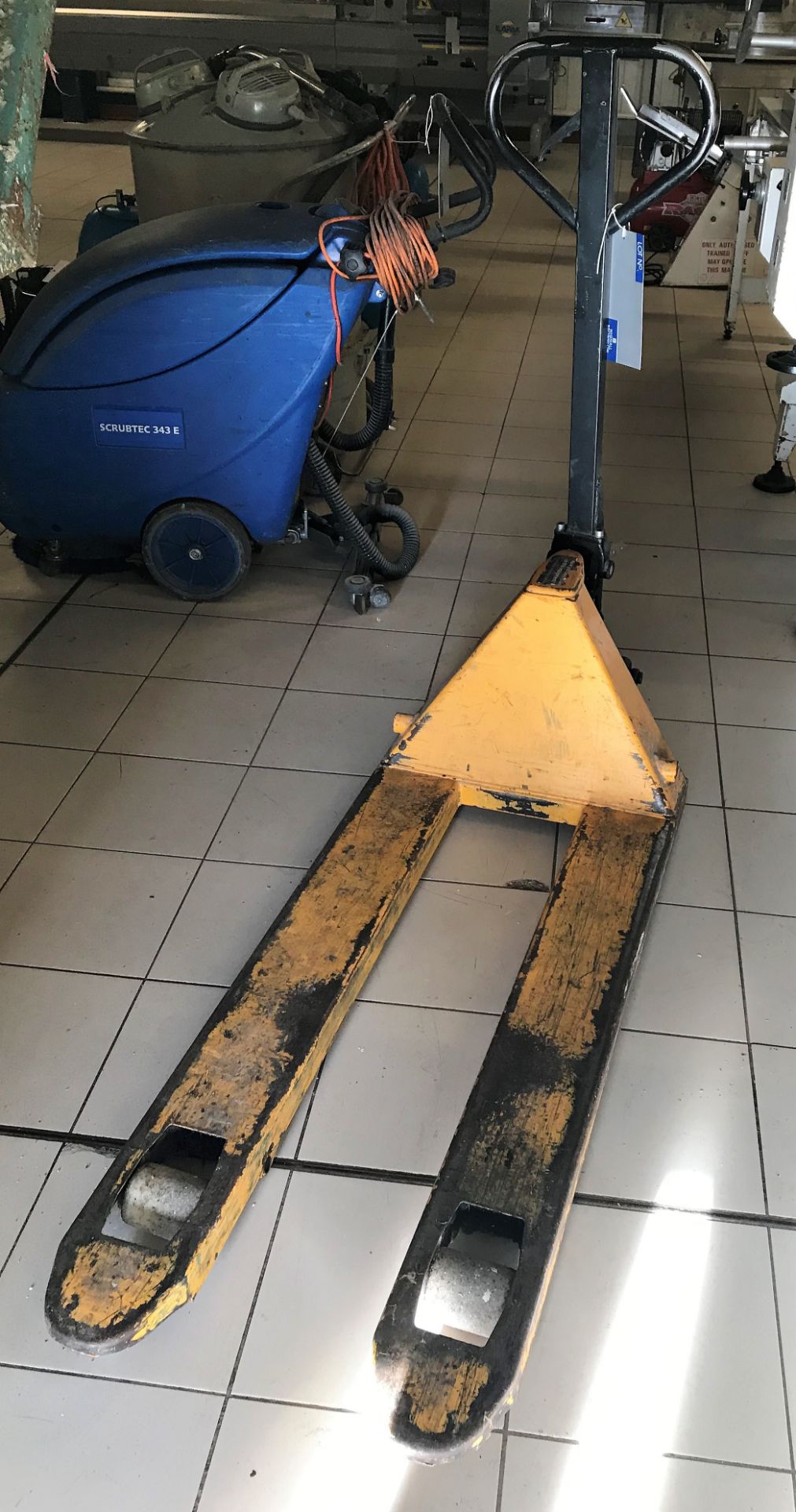 A Hand Hydraulic Pallet Truck.