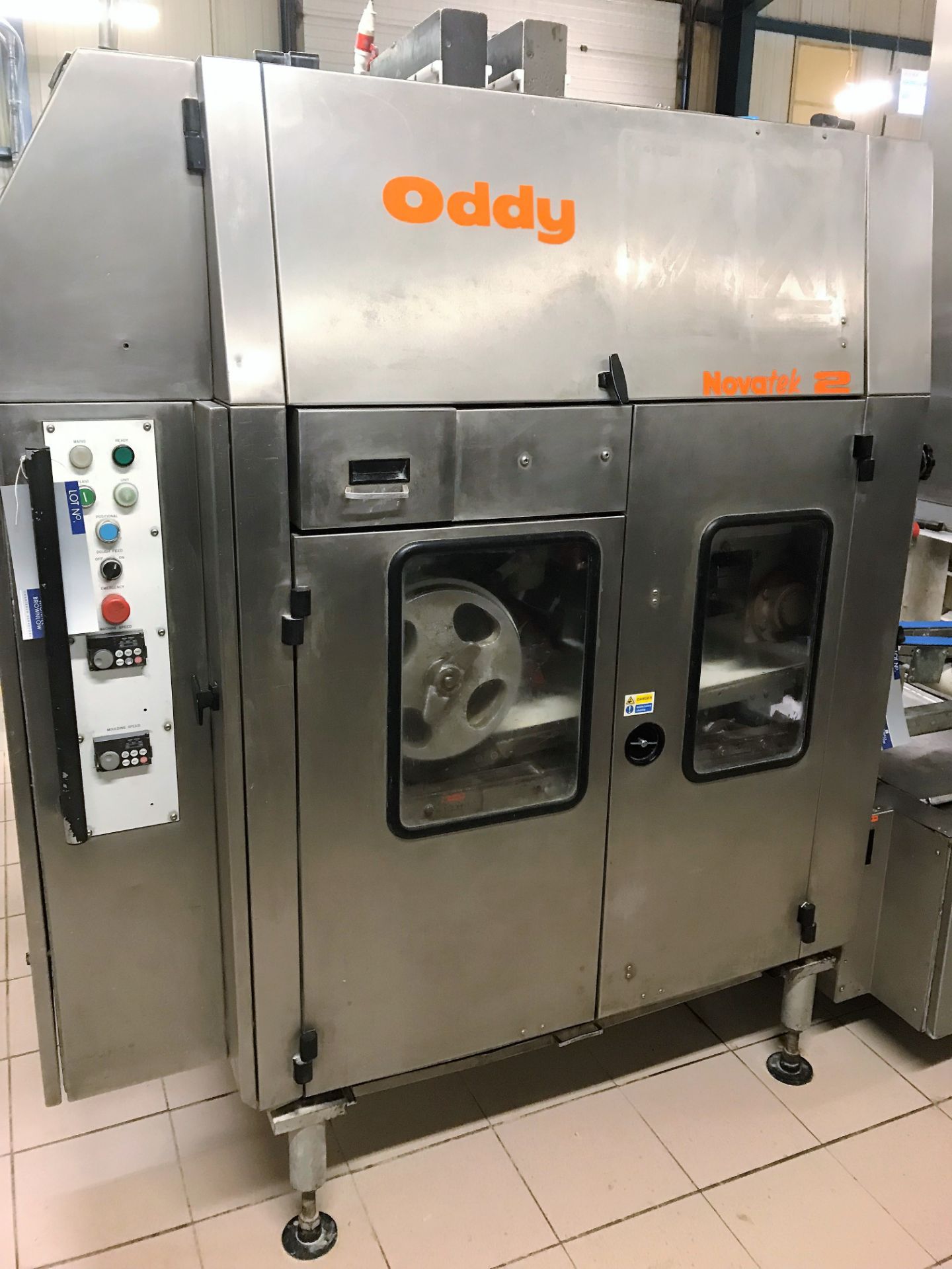 An Oddy Novatek 2 Two Pocket Roll Plant comprising Type 60 Dough Divider/Rounder No.11373; Type 26 - Image 5 of 25