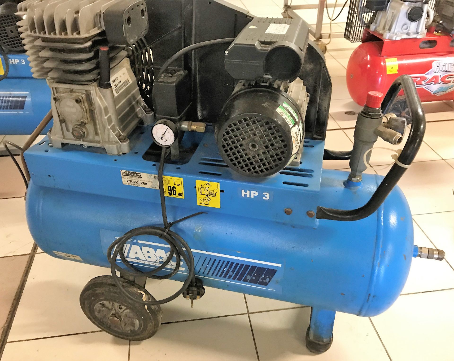 An ABAC B2800B/60 CM3 V240 KOMPEX Mobile Receiver Mounted Air Compressor (2008), 240v, 3HP.