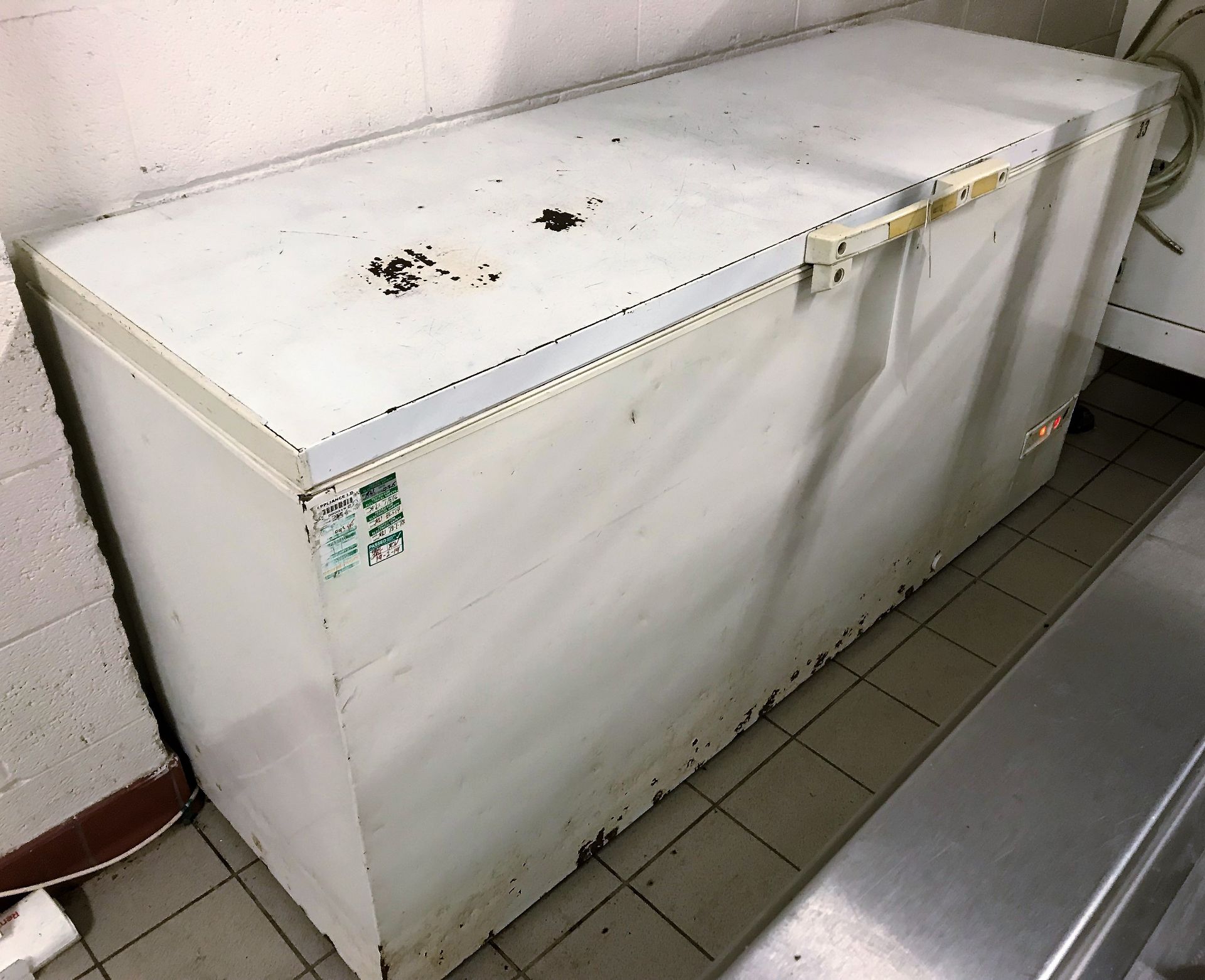 A Chest Freezer, 1800mm w x 600mm x 900mm h.