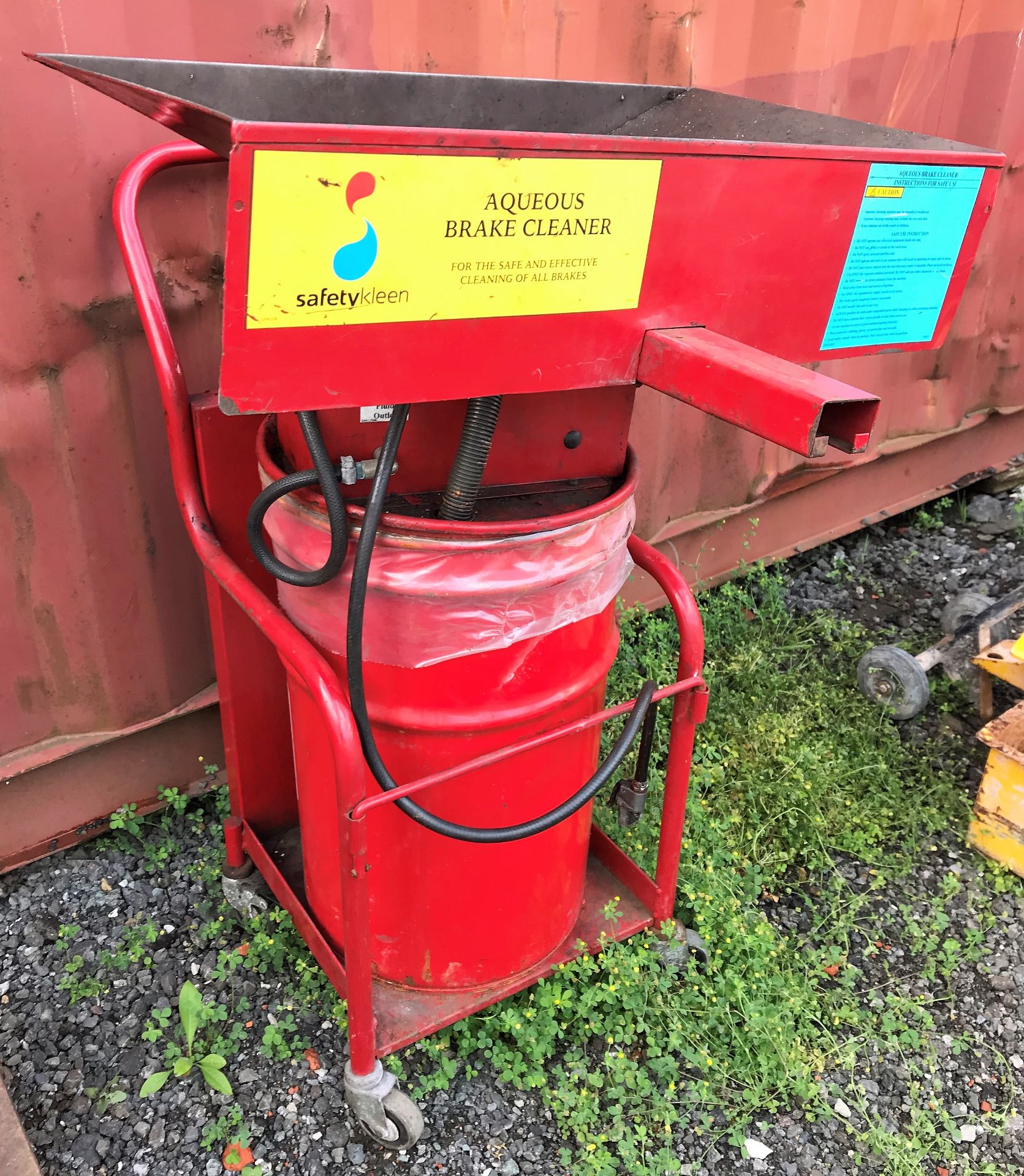 A Safety-Kleen Model 261 Mobile Aqueous Brake Clea