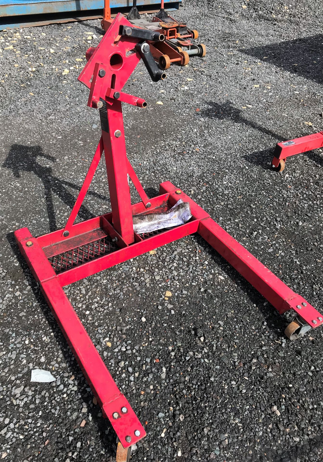 A Sealey ES900.v2 Mobile Engine Stand, 900kg capac