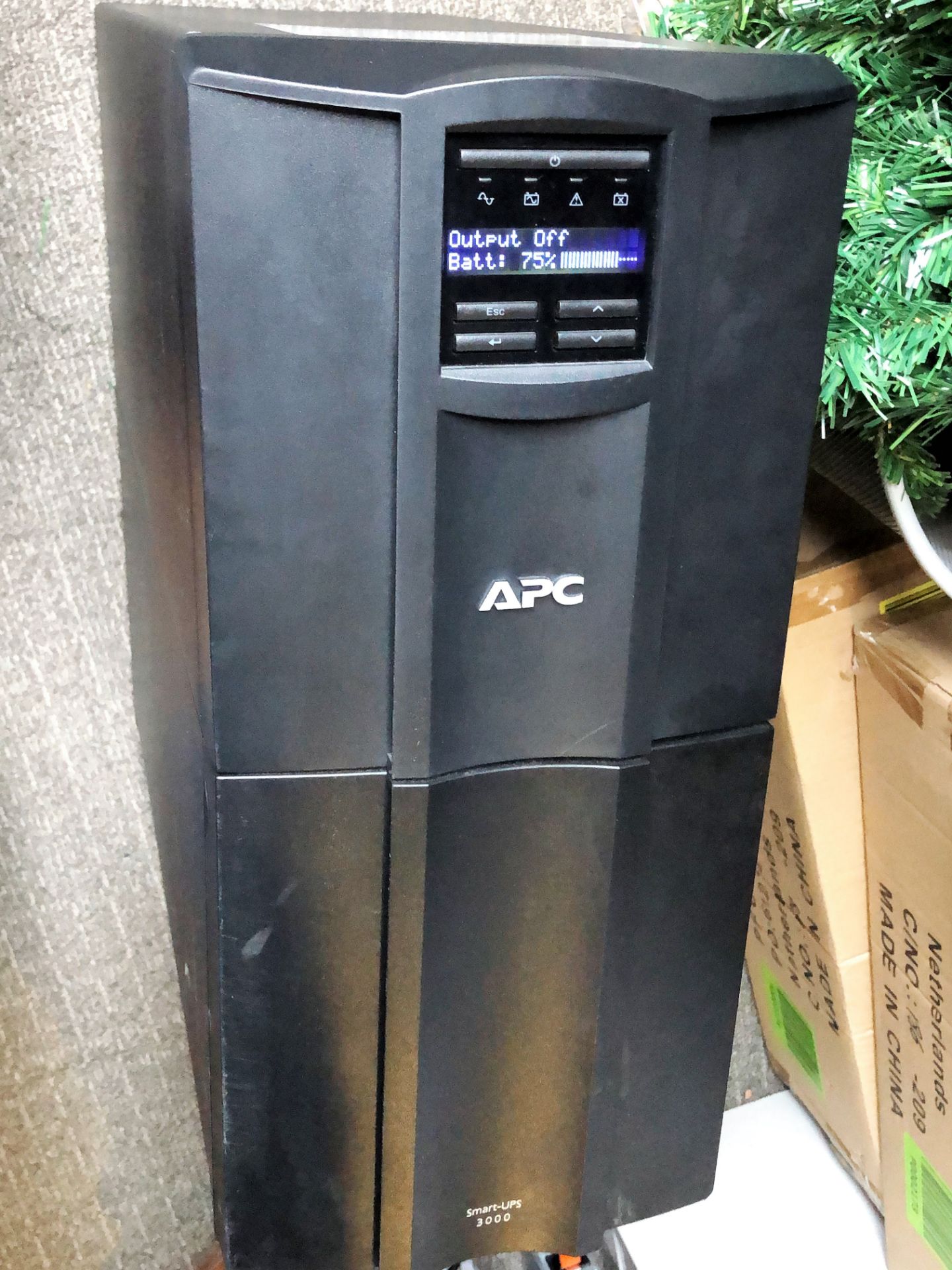 An APC Smart-UPS 3000 Uninterruptible Power Supply Unit-located at South Central, 11 Peter Street,