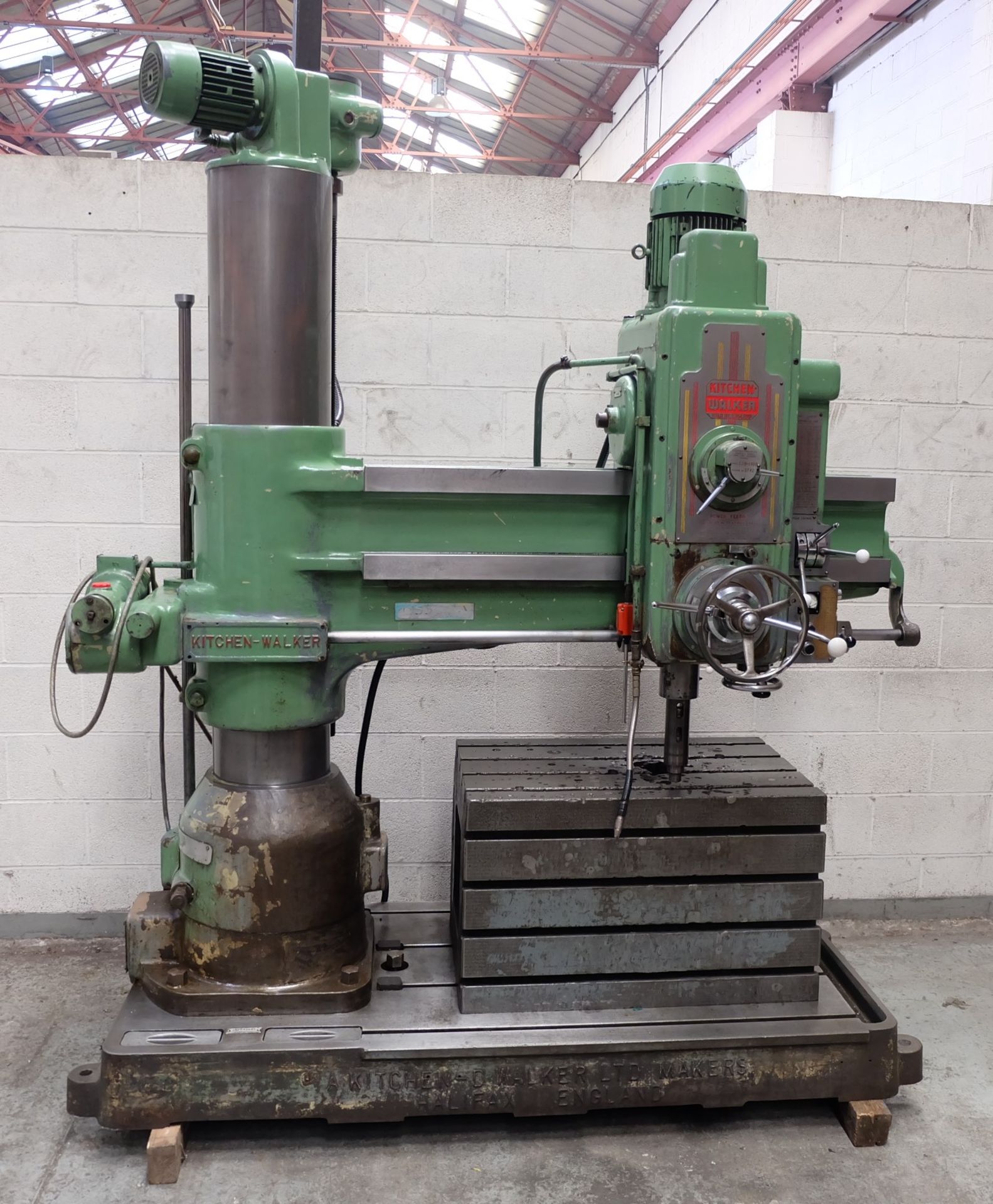 A Kitchen and Walker E50-1400 Radial Arm Drill, 5