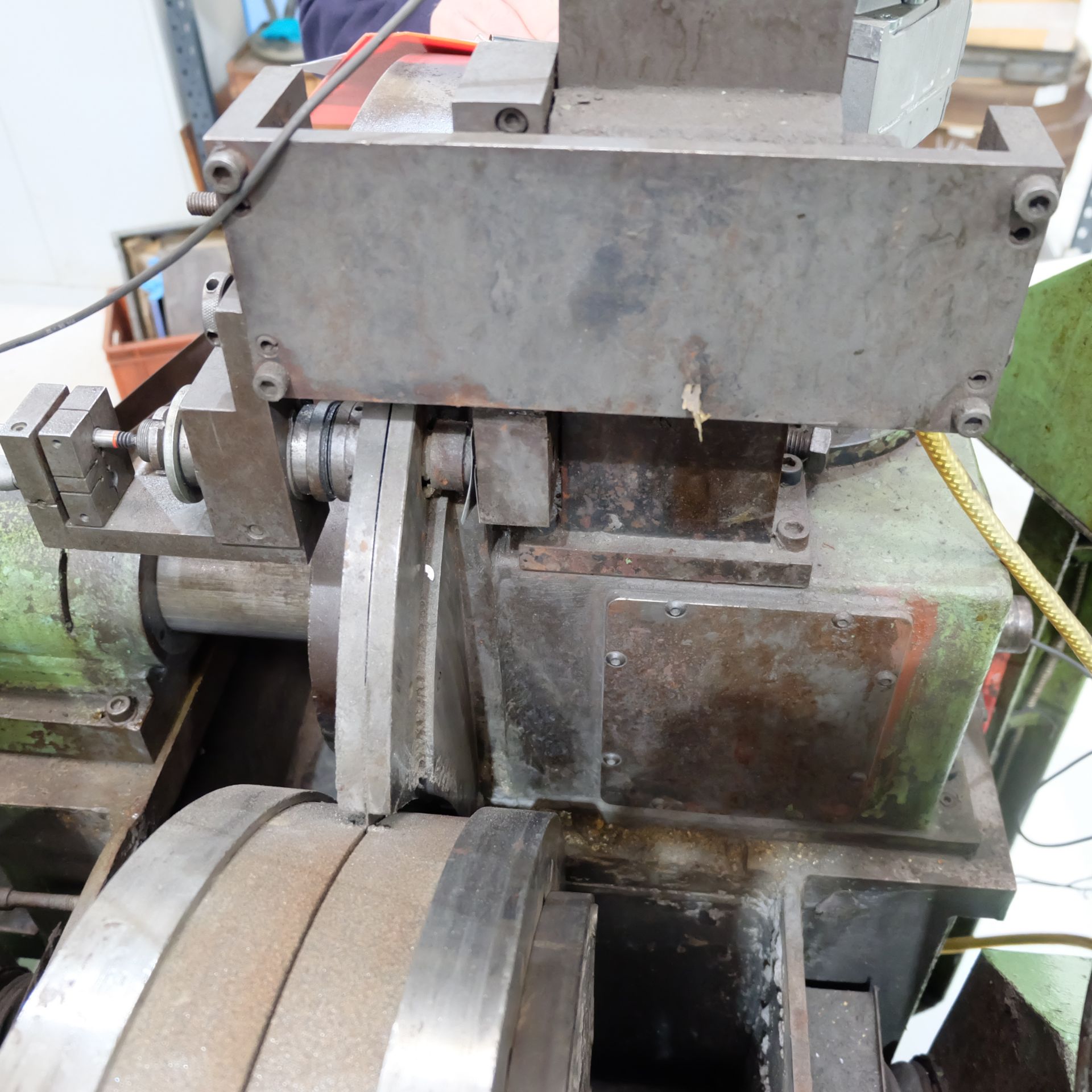 A BACH Duplex Twin Wheel Grinder, Wheel Size 20in, - Image 19 of 22