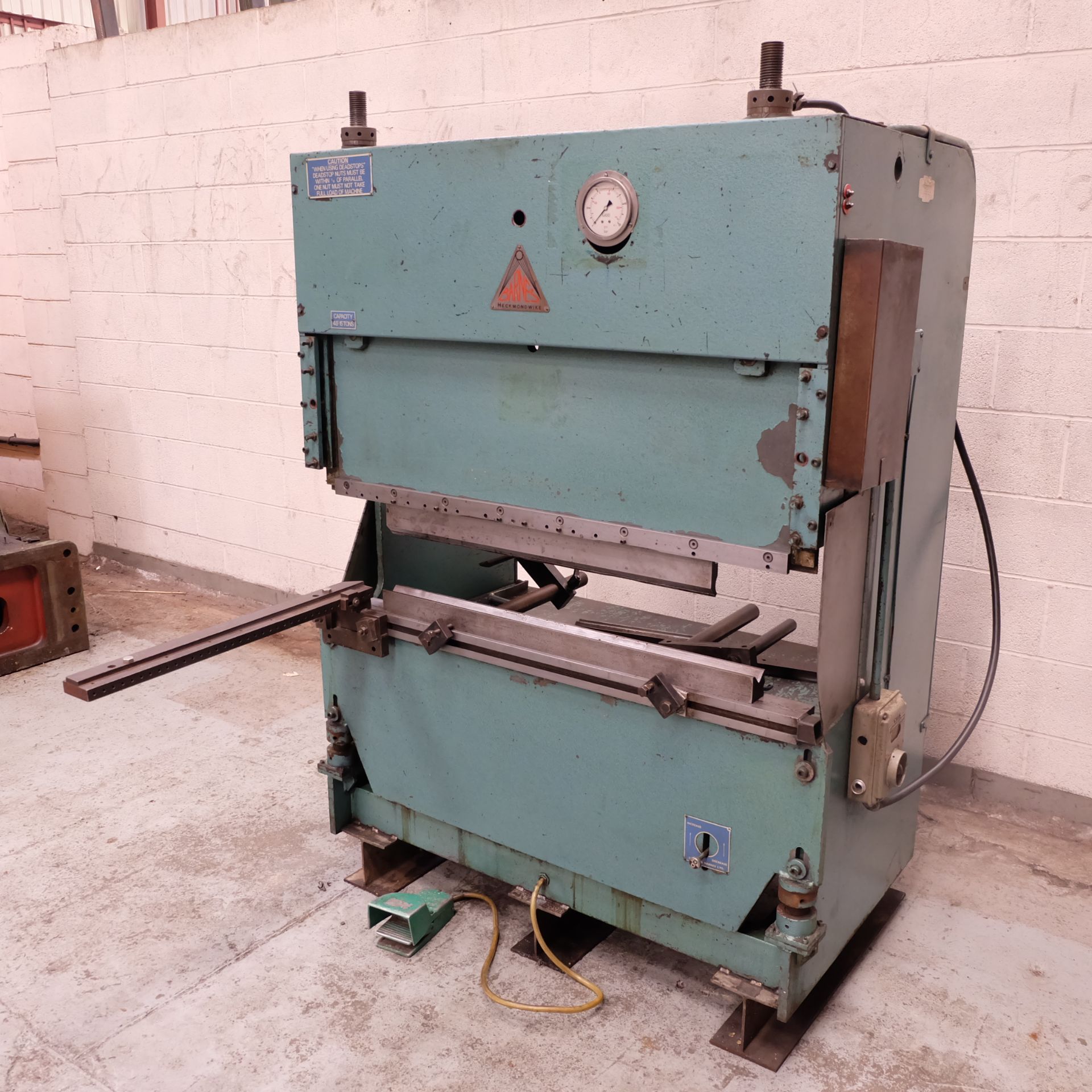 A Barnes Hydraulic Downstroke Sheet Metal Press Br - Image 2 of 8