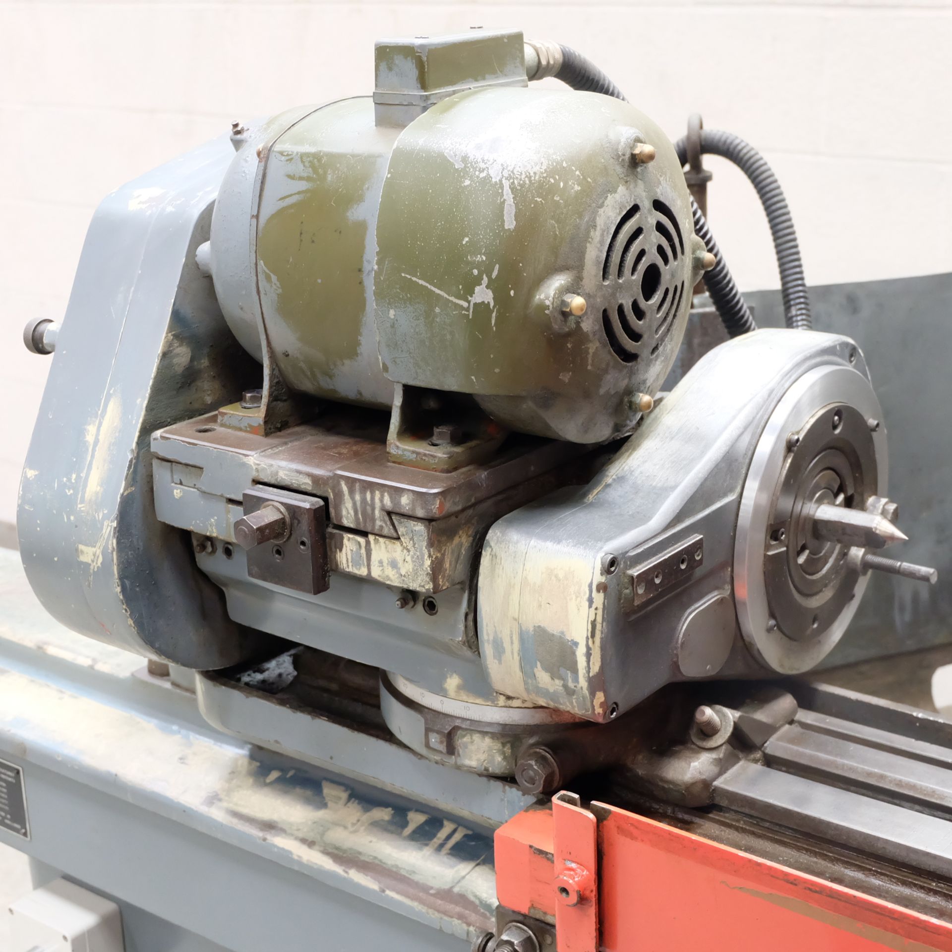 A Jones and Shipman 1305E Cylindrical Grinding Mac - Image 5 of 13