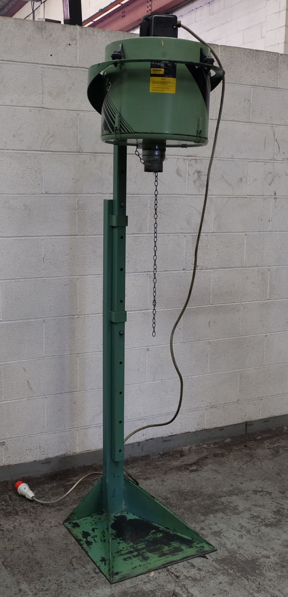 A Filtermist F13 Stand Mounted Industrial Mist Ext - Image 3 of 5