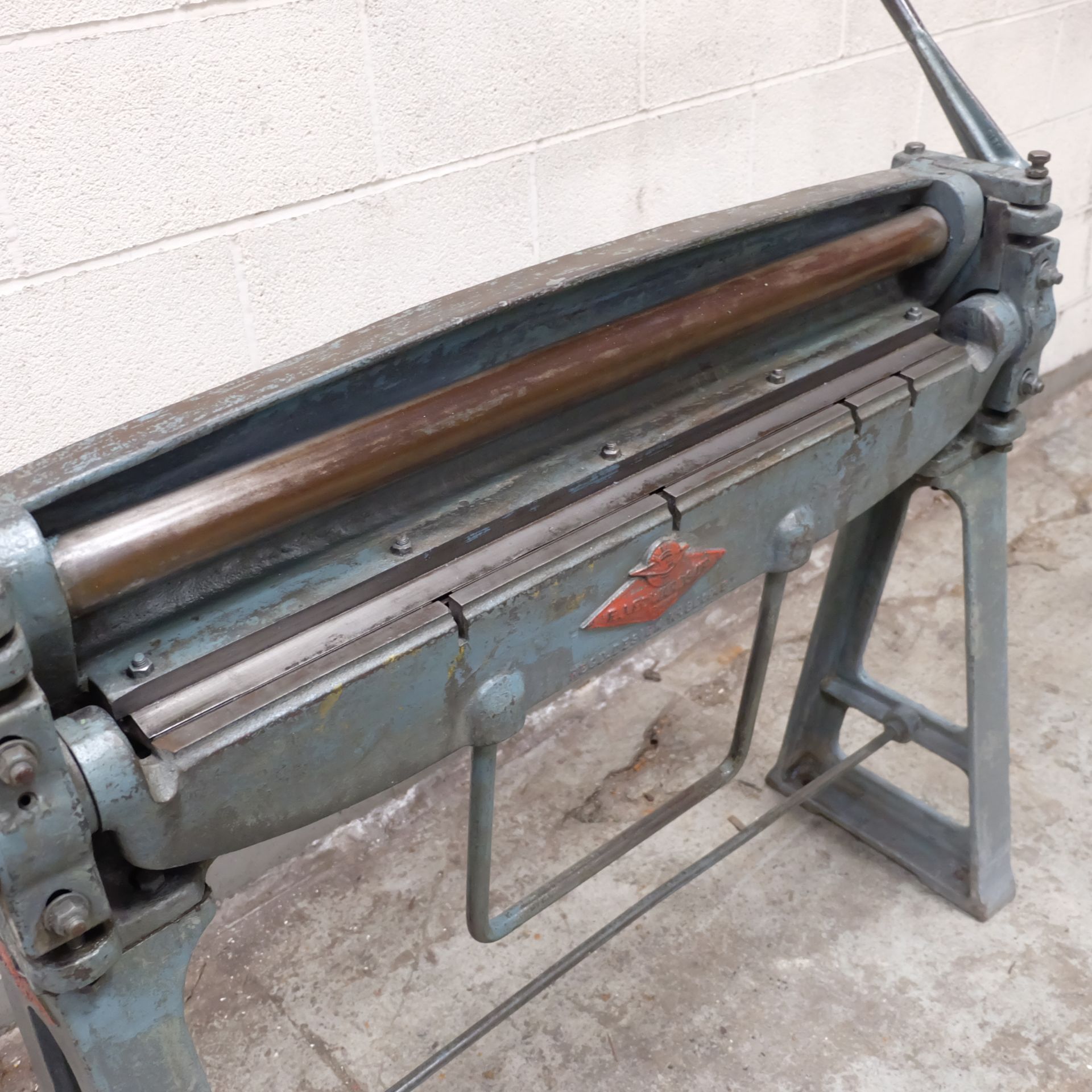 An F.J EDWARDS Manual Folding Machine, Max Sheet L - Image 3 of 6