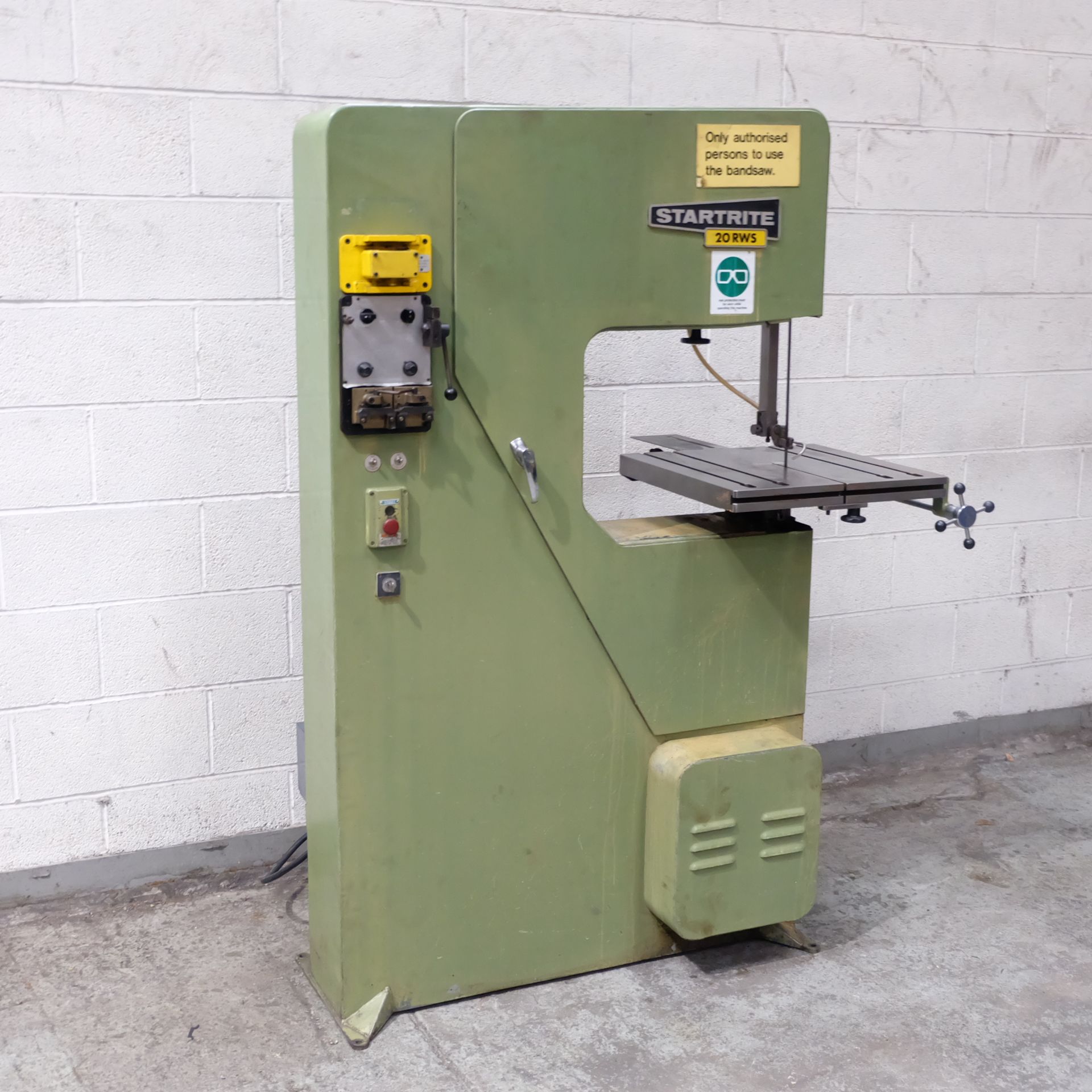 A Startrite 20 RWS Vertical Bandsaw, Table Size 20 - Image 3 of 9