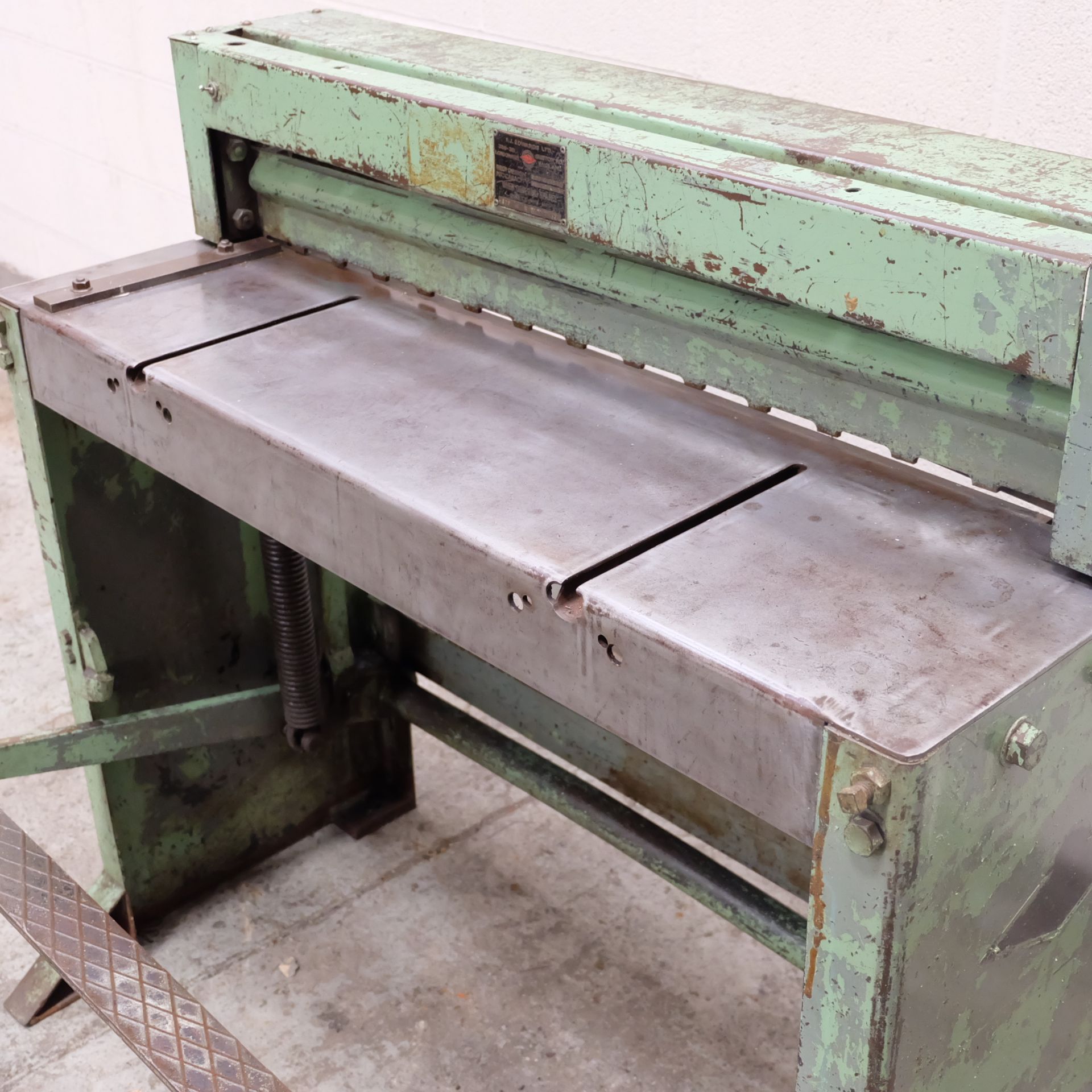 An Edwards Sheet Metal Treadle Guillotine, 36in x - Image 5 of 6