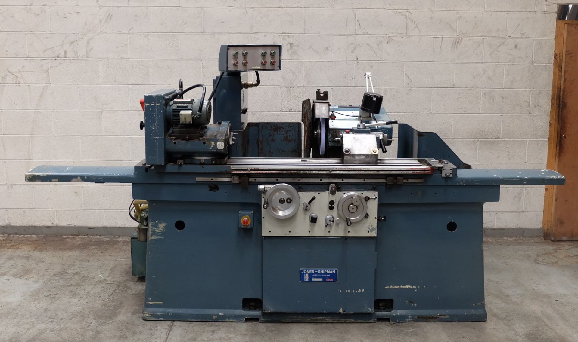 A Jones and Shipman 1305E Cylindrical Grinding Mac