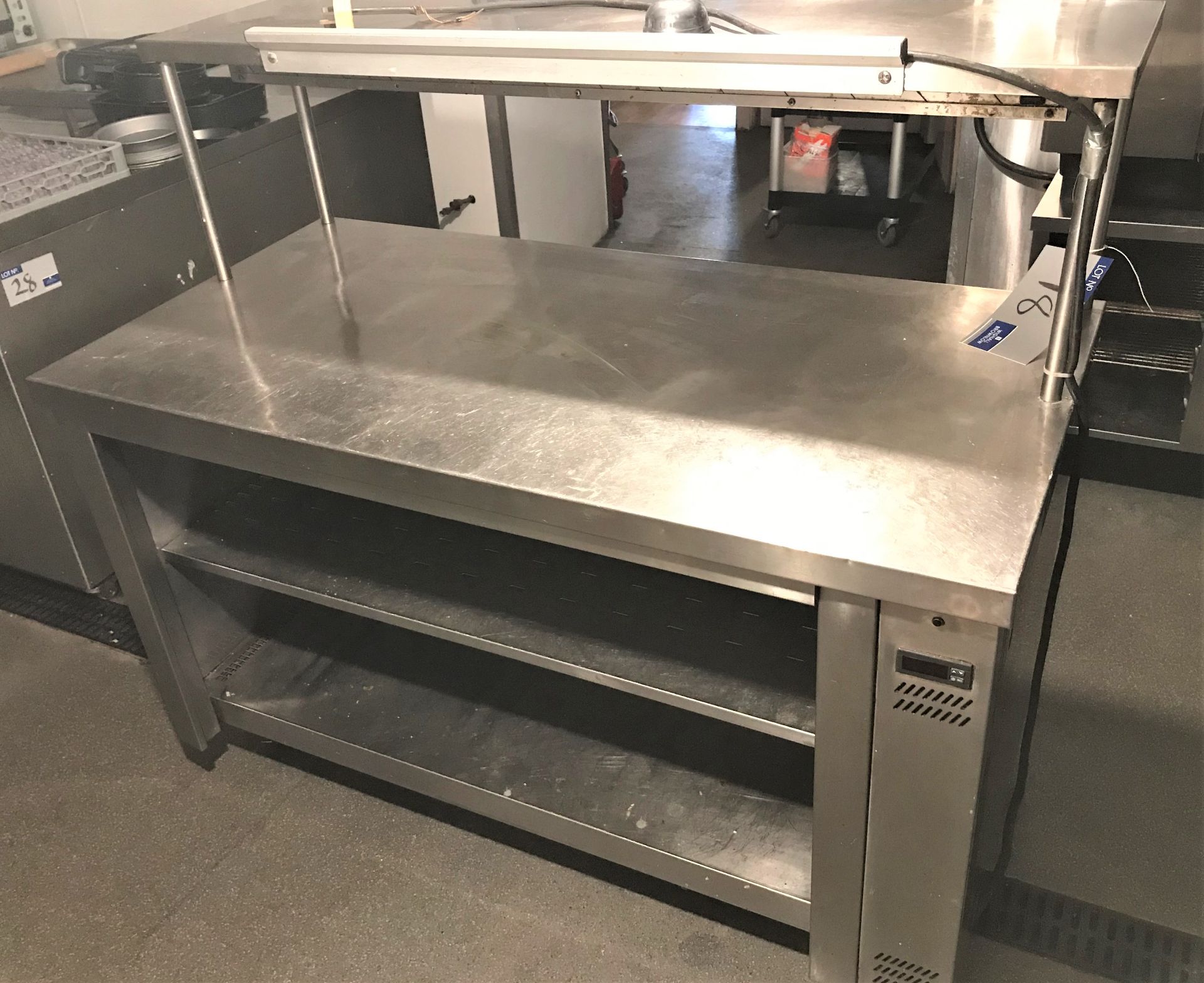 A Stainless Steel Pass Station/Heated Storage Unit