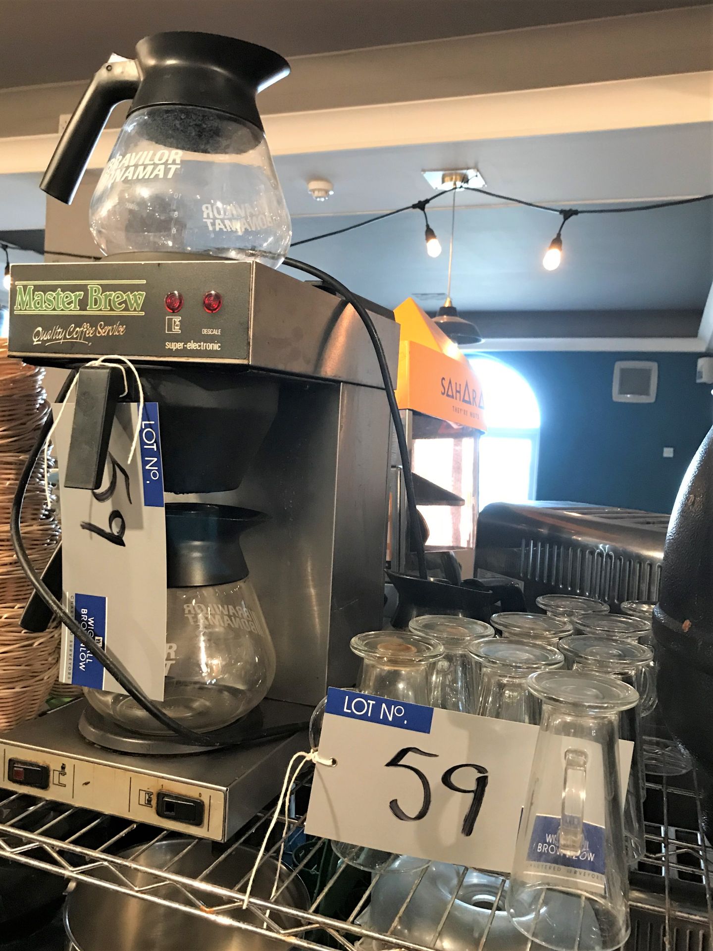 A Master Brew super electronic Coffe Perculator wi