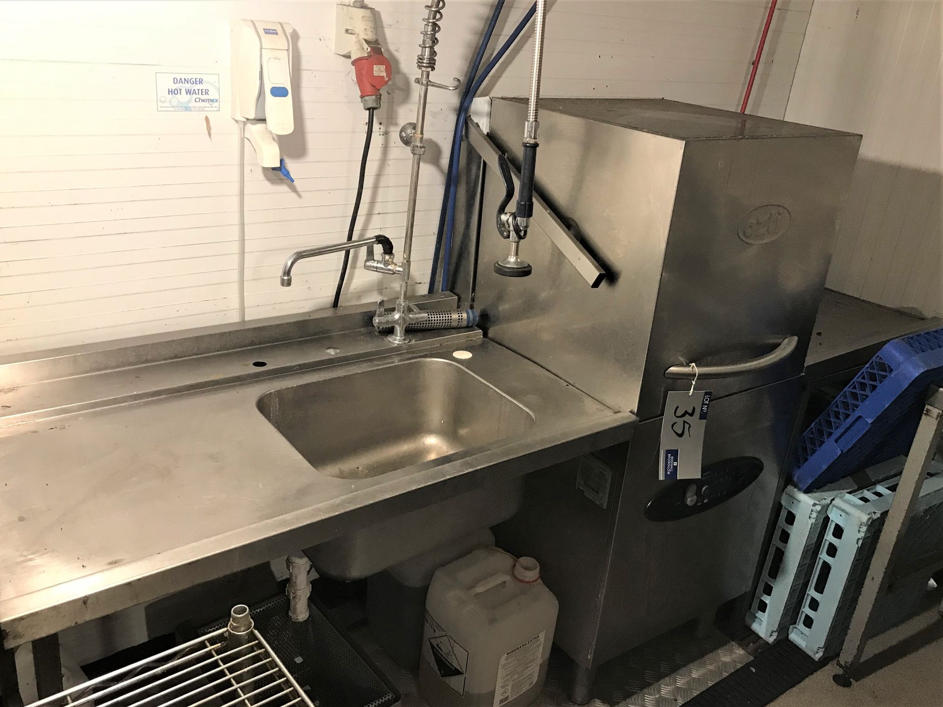 An Ozti OBM1080S Hood Type Dishwasher (2016) with - Image 2 of 2