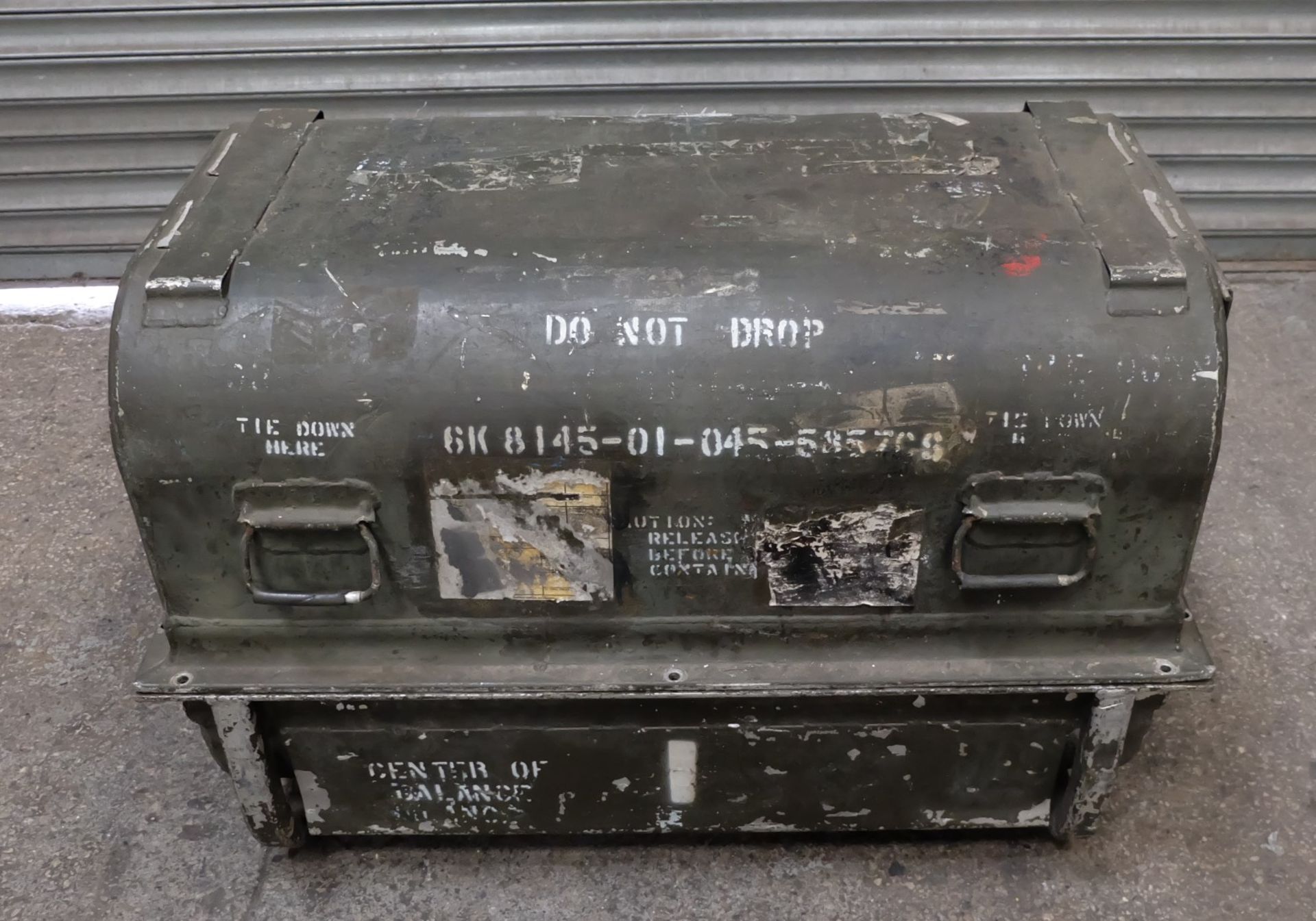 An ex-MOD Aluminium Chest, 42in x 25in x 27.25in h. - Image 2 of 6