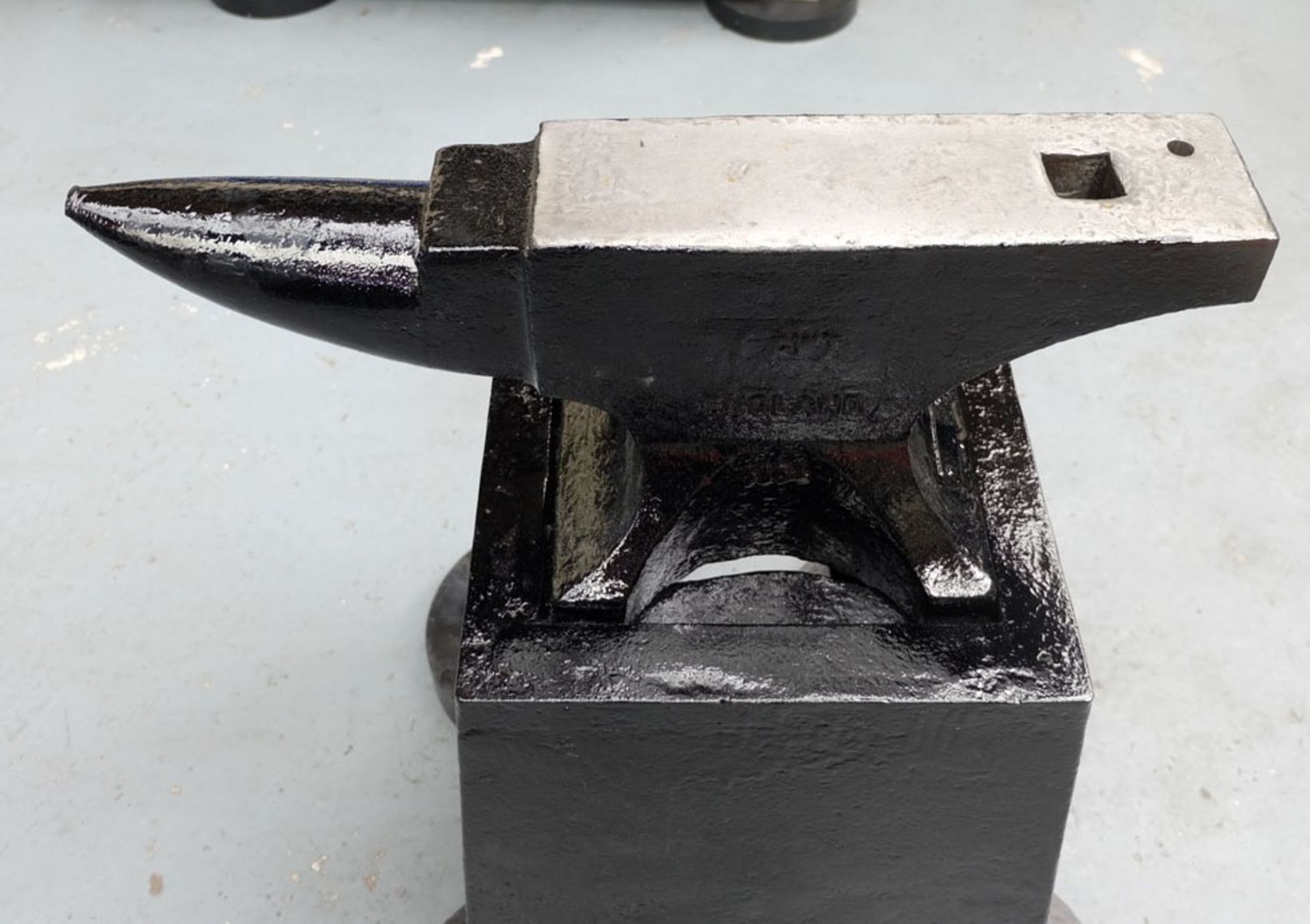 A Blacksmiths Anvil on Stand, 1 cwt-51Kilos. - Image 2 of 5