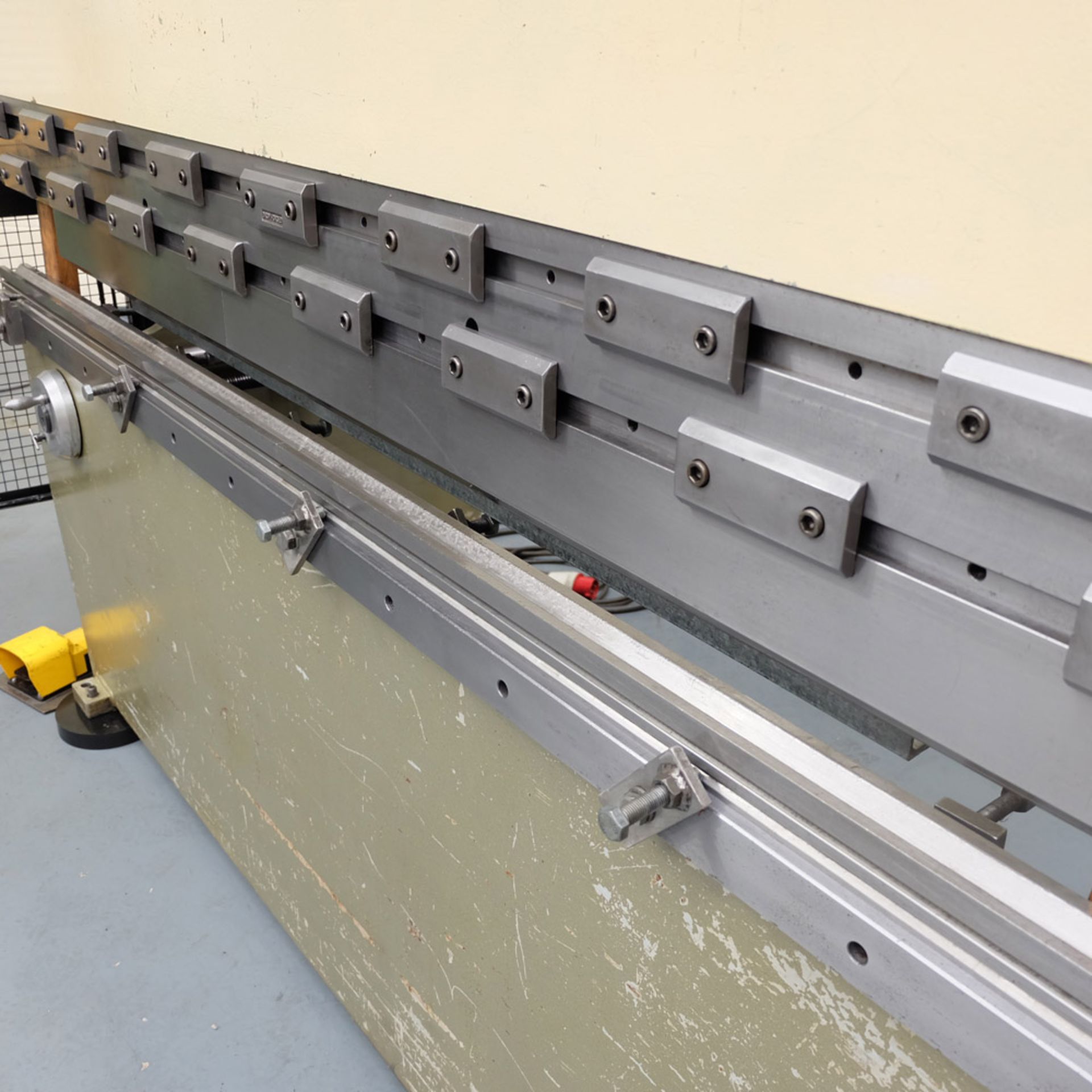 A K and B Downstroking Hydraulic Press Brake: Capacity 2500mm x 50 ton, Distance Between Side Frames - Image 2 of 7