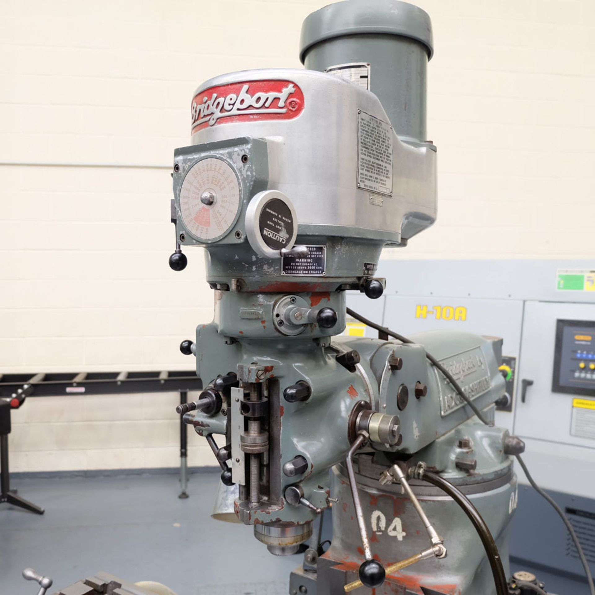 A BRIDGEPORT Type BR2J Varispeed Turret Milling Machine, Spindle Taper R8, Table 42in x 9in, - Image 2 of 8