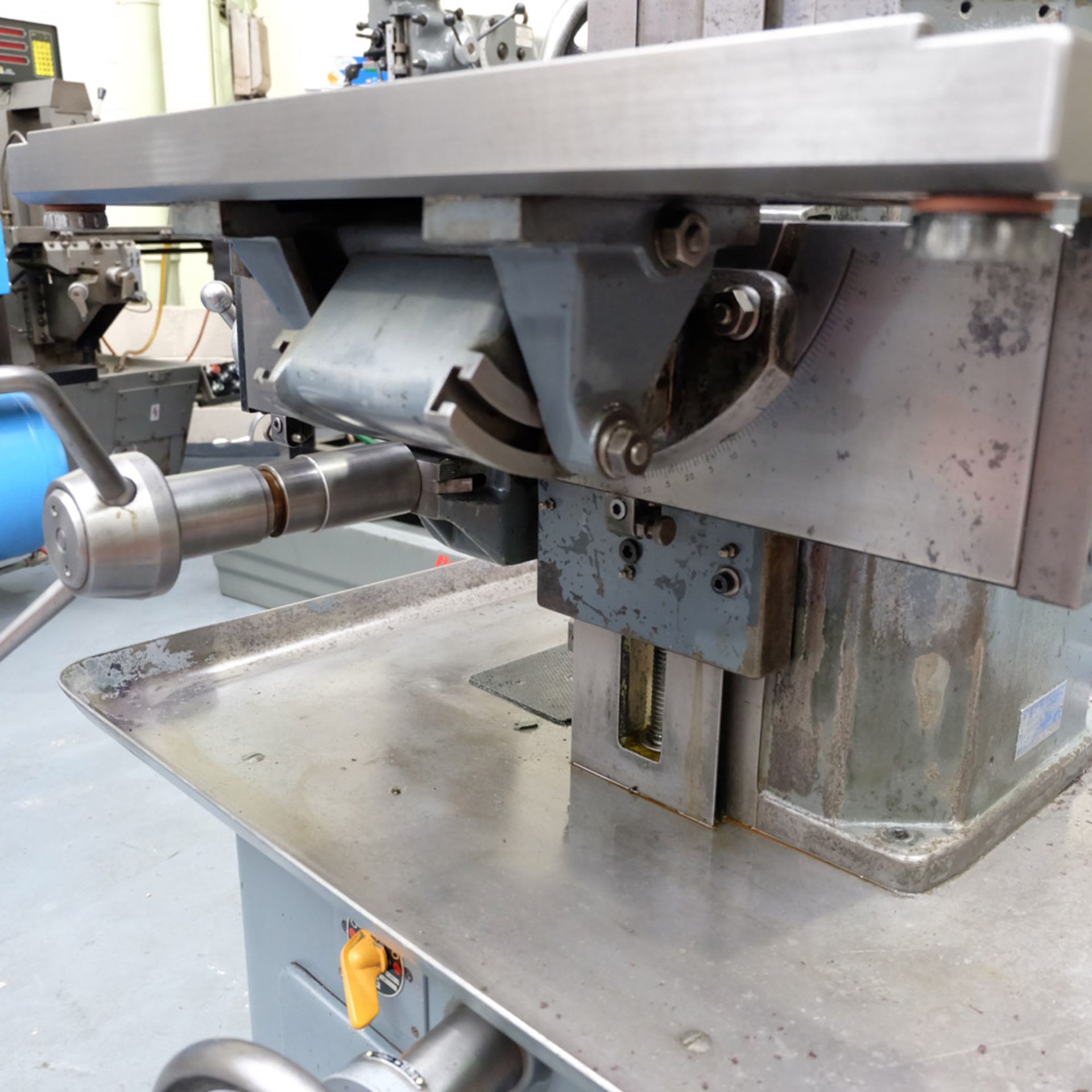 An ACIERA F3 Horizontal Milling Machine: Table 700mm x 190mm, Spindle Speeds 155-2500rpm. - Image 3 of 10