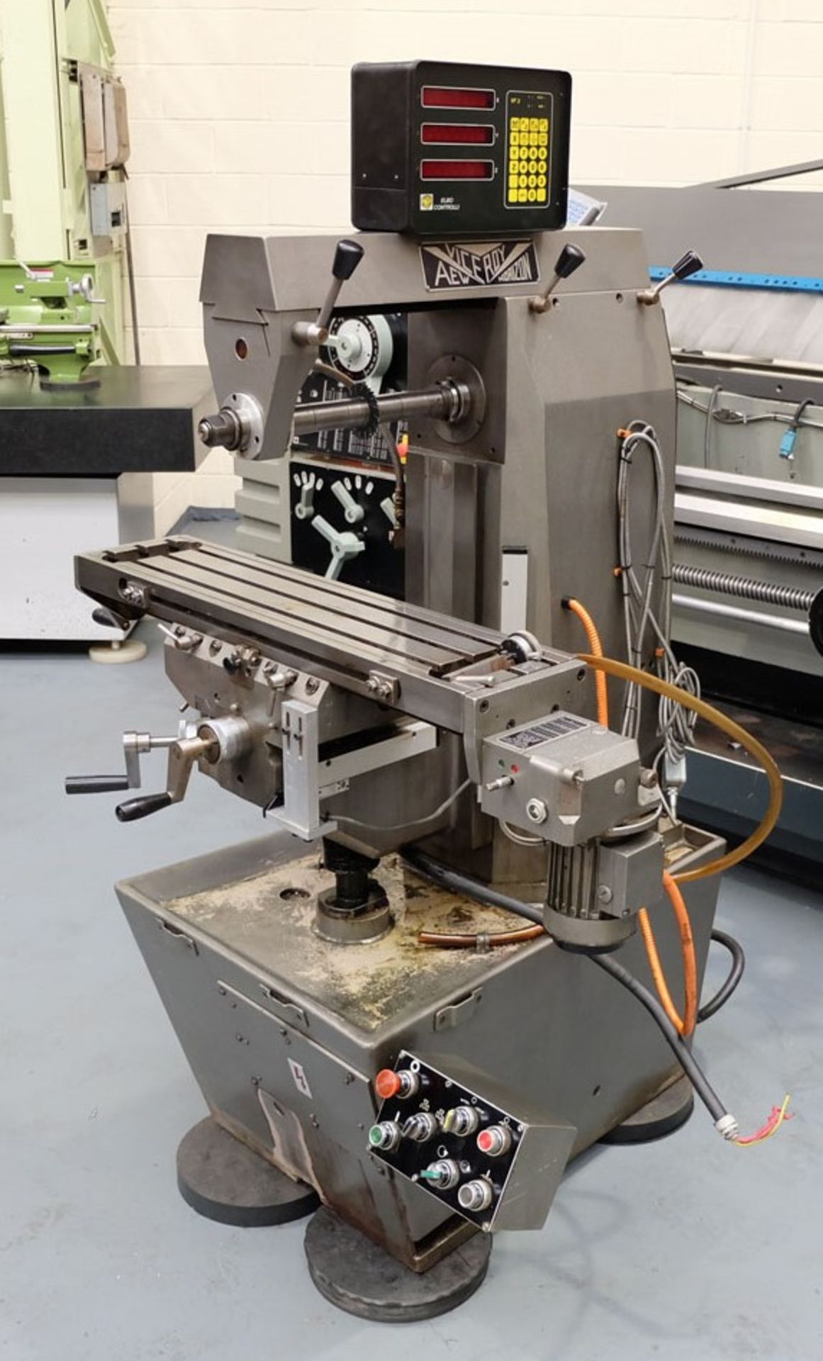 An AEW VICEROY HORIZON Horizontal Milling Machine: Table 35in x 8in, Power Feed in X Axis, Spindle - Image 2 of 10