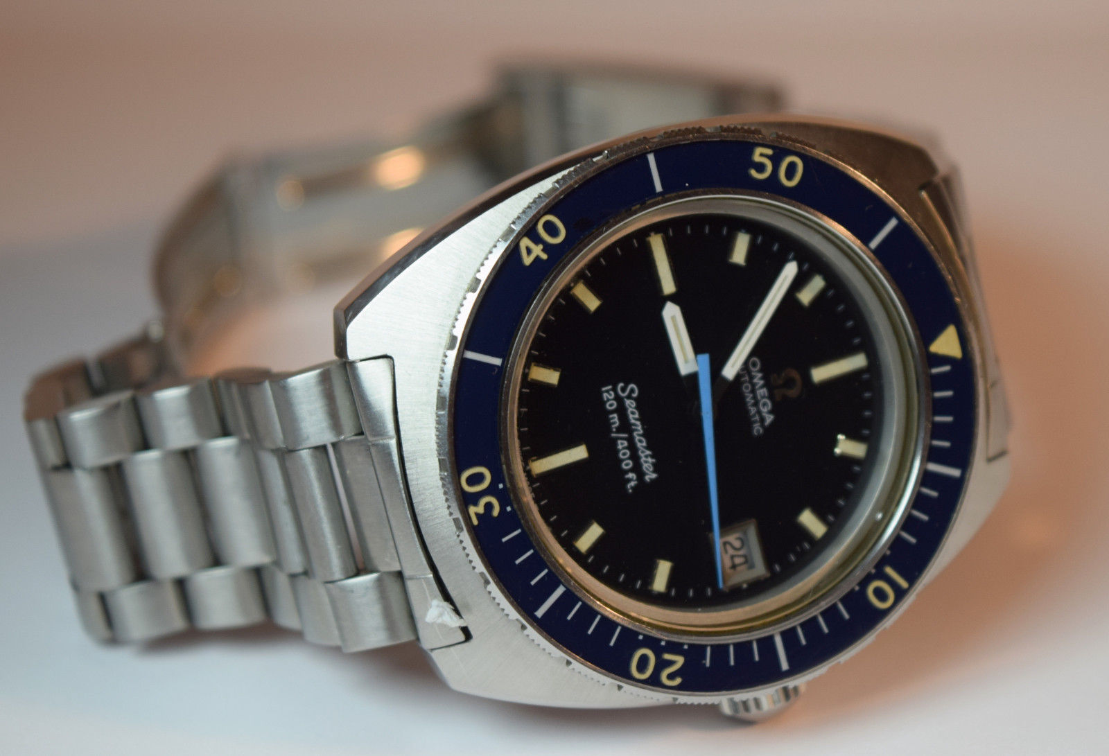 Rare Omega 120m Gent's Diver's Wristwatch