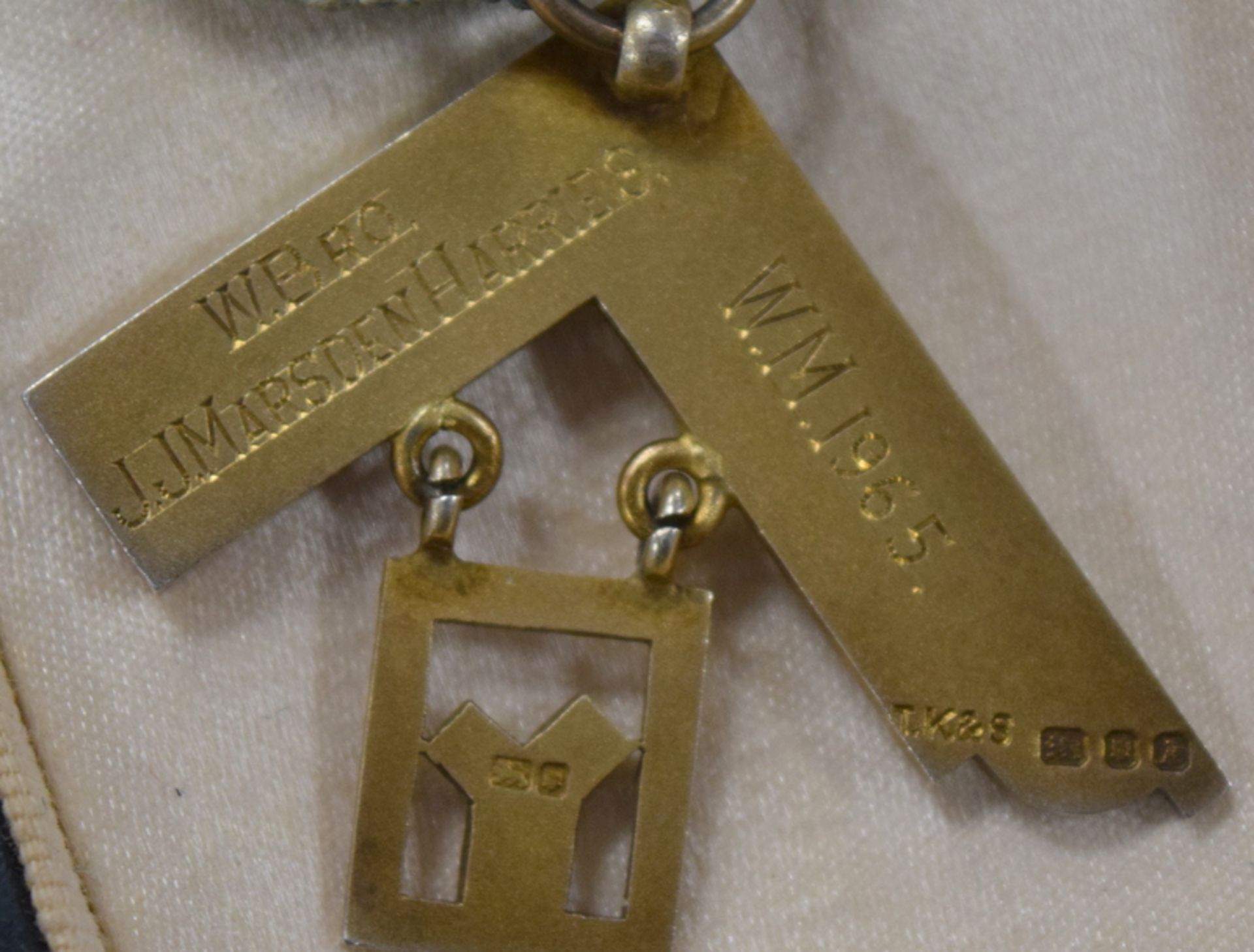 Collection Of 4 Silver And Gilt Masonic Medals, Jewels - Image 7 of 7