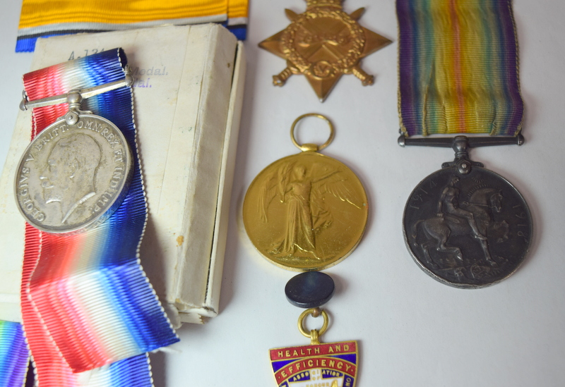 WW1 Set Of Medals And Photograph - Image 2 of 4