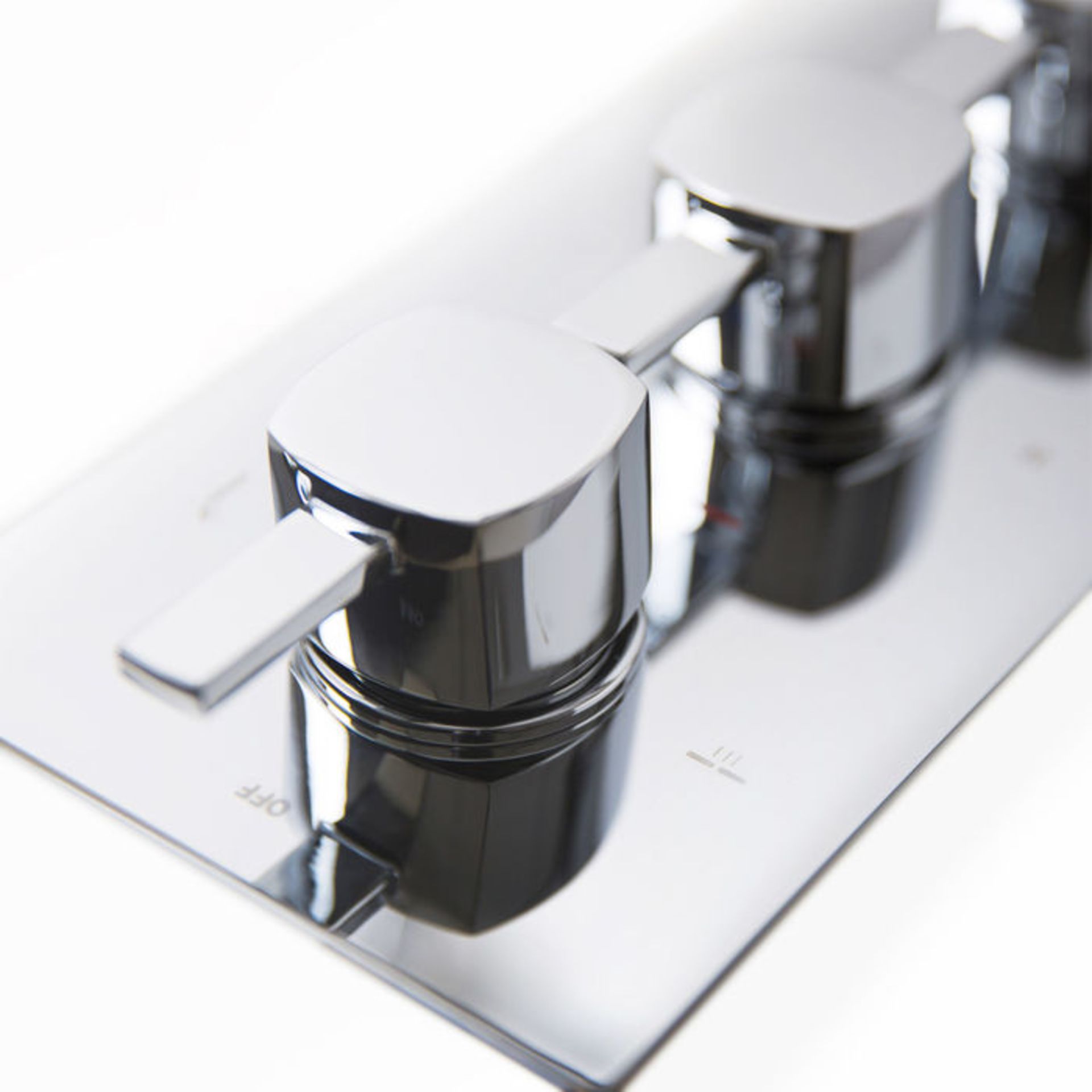 (P92) Square Three Way Concealed Valve. RRP £349.99. Chrome plated solid brass Built in anti- - Image 2 of 2