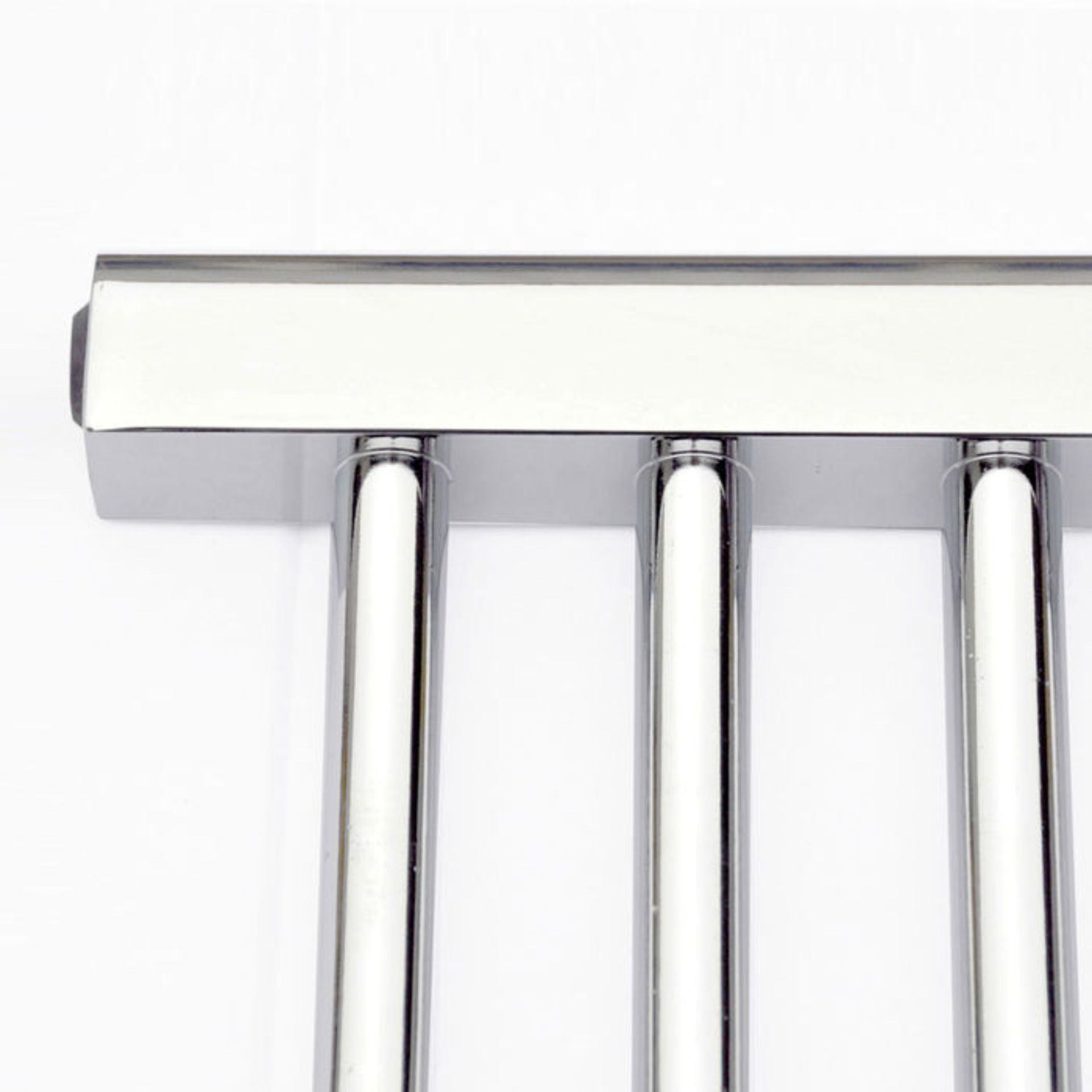 (P114) 650x400mm - Basic 20mm Tubes - Chrome Heated Straight Rail Ladder Towel Radiator. Low carbon - Image 4 of 4